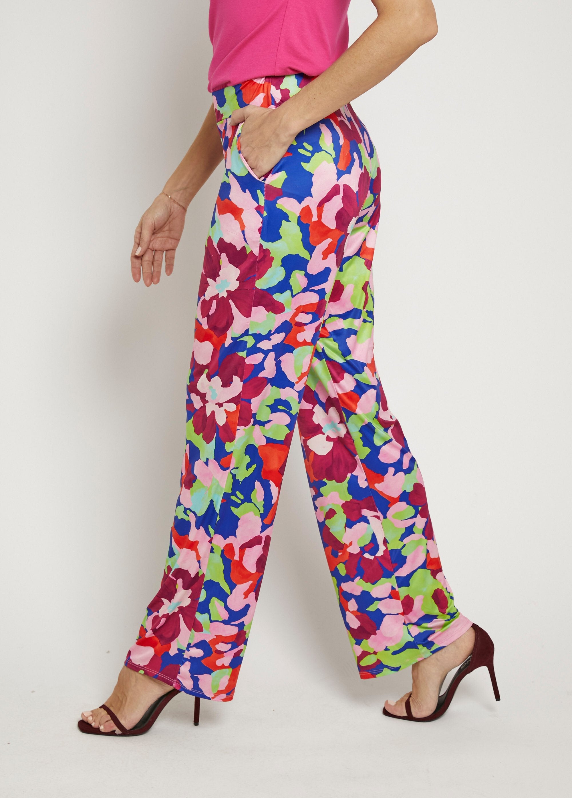Pantaloni_elasticizzati_fluidi,_motivo_floreale_pop_Rose_imprime_GA1_slim