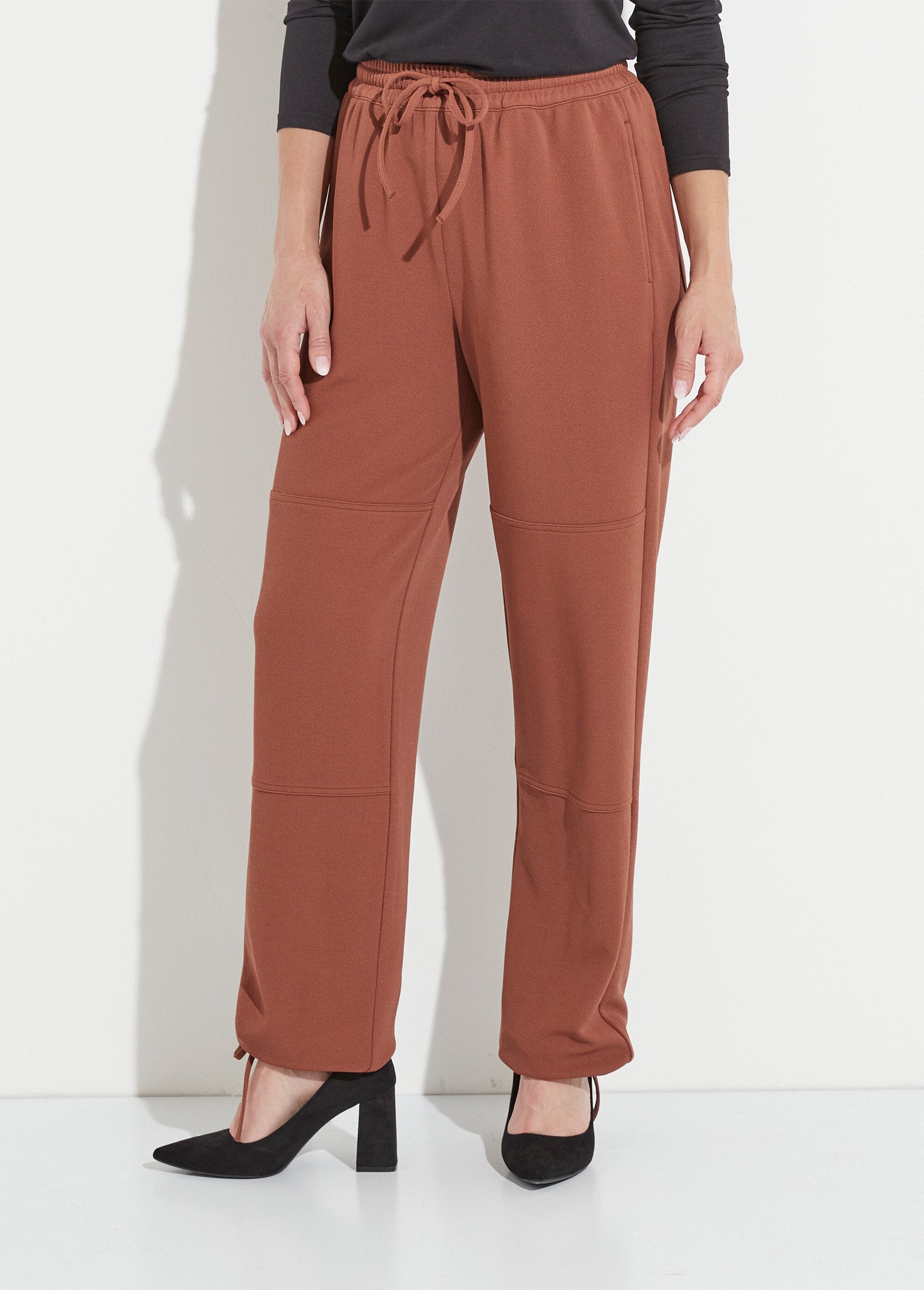 Pantaloni_a_gamba_larga_con_elastico_in_vita_in_maglia_crepe_tinta_unita_Marron_FA2_slim
