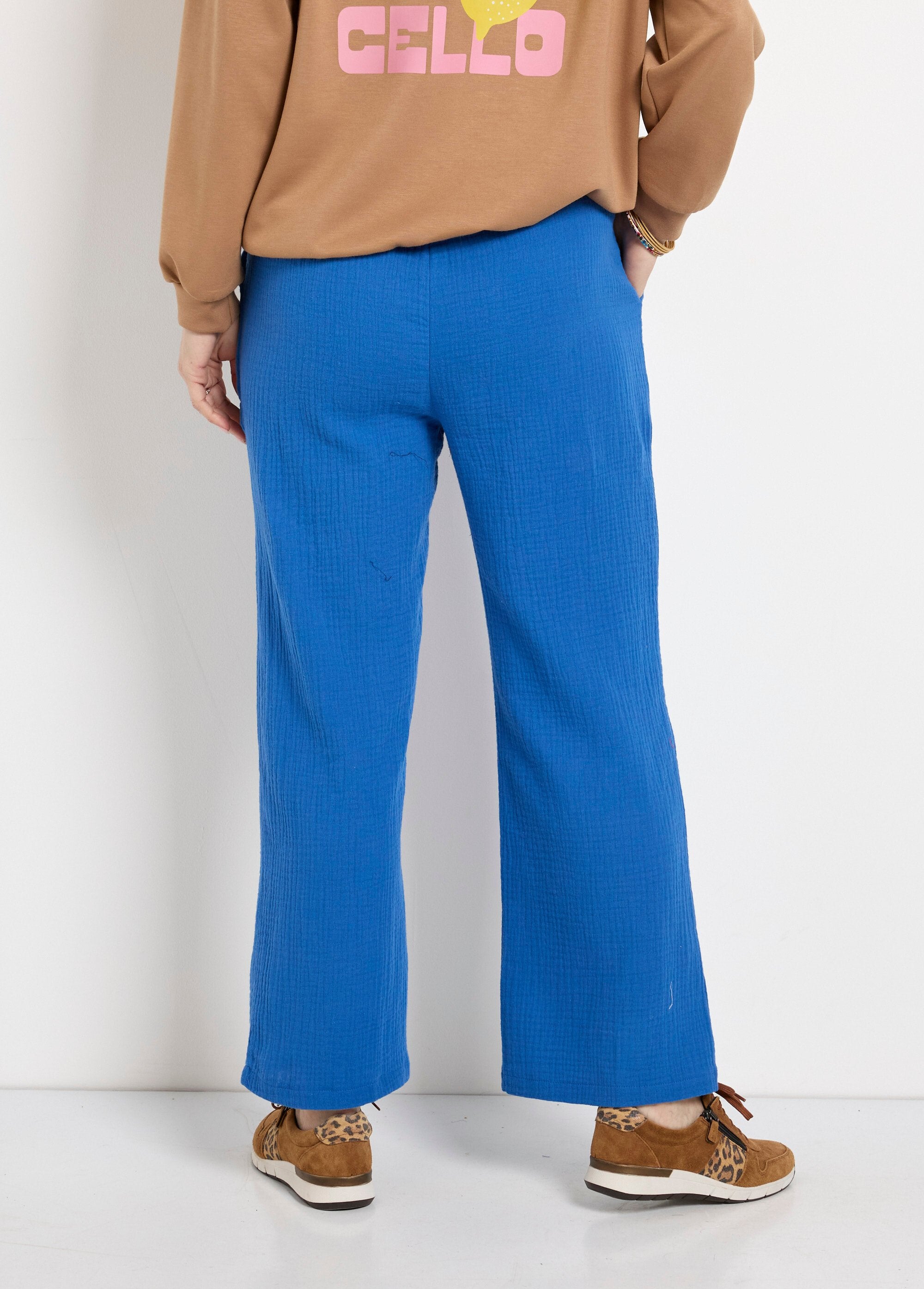 Pantaloni_a_gamba_larga_in_garza_di_cotone_elasticizzata_Bleu_vif_DO1_slim