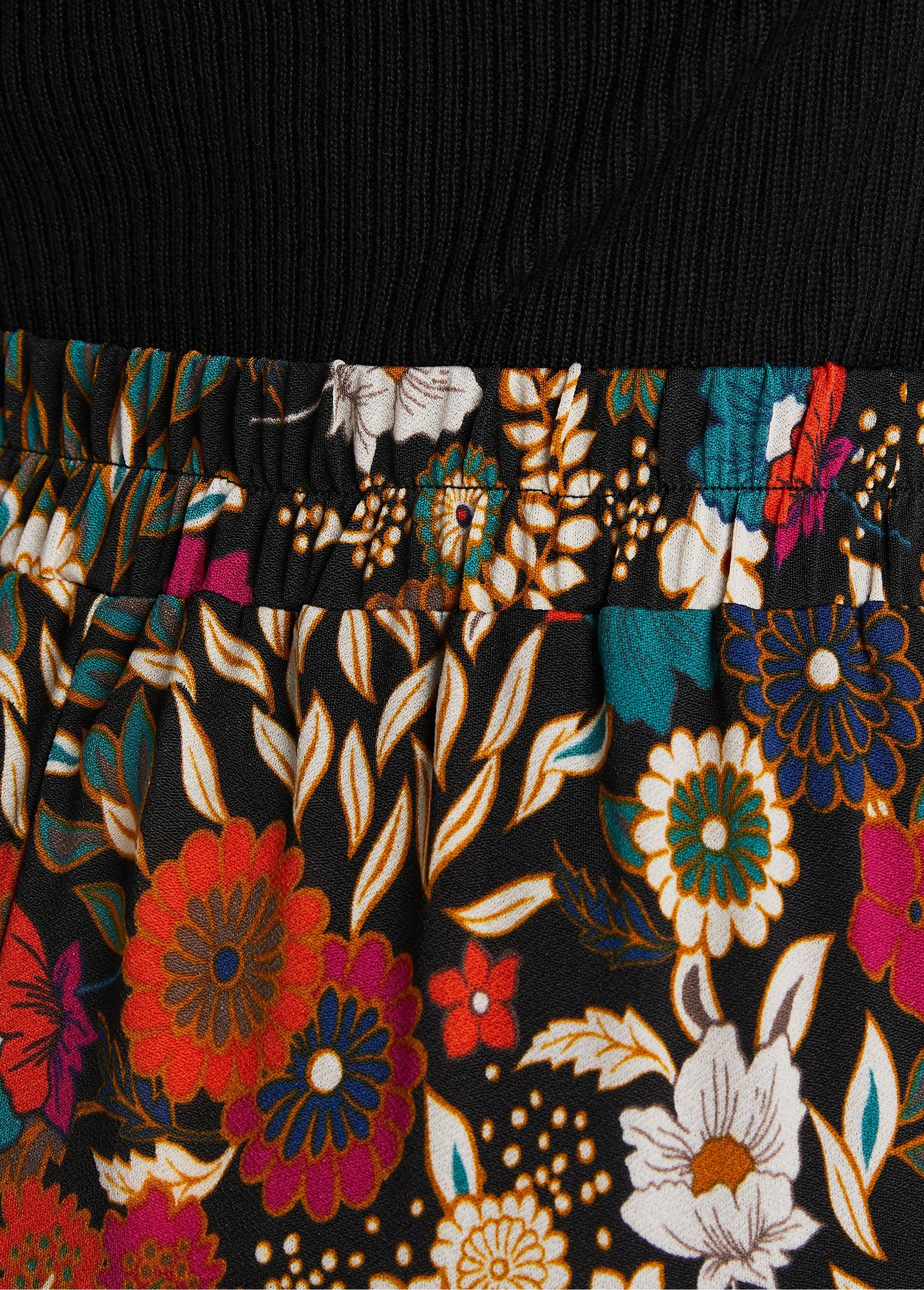 Pantaloni_a_gamba_larga_con_vita_semi-elasticizzata_Stampa_nera_DE2_slim