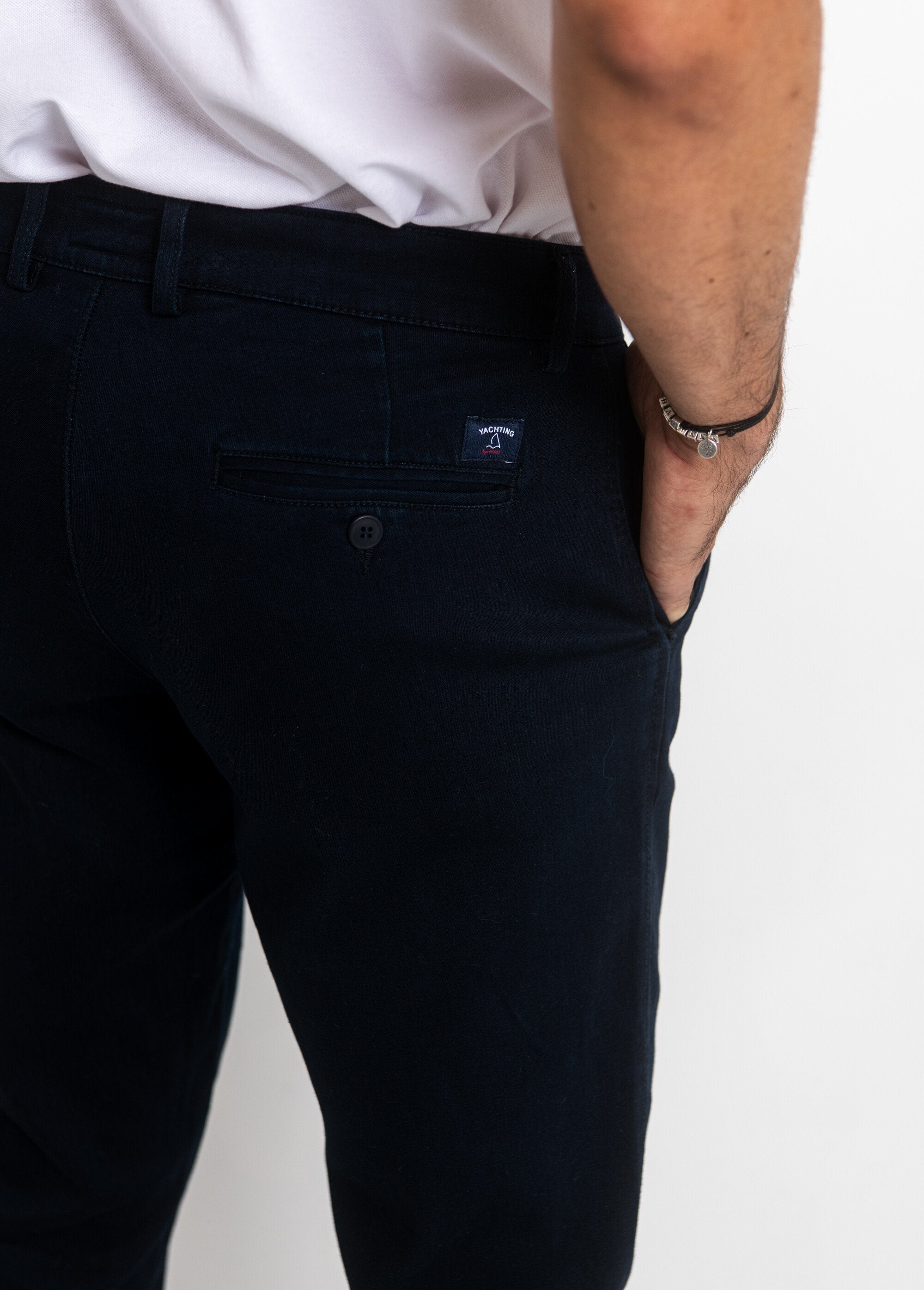 Pantaloni_in_denim_con_tasche_raglan_Marine_DE2_slim