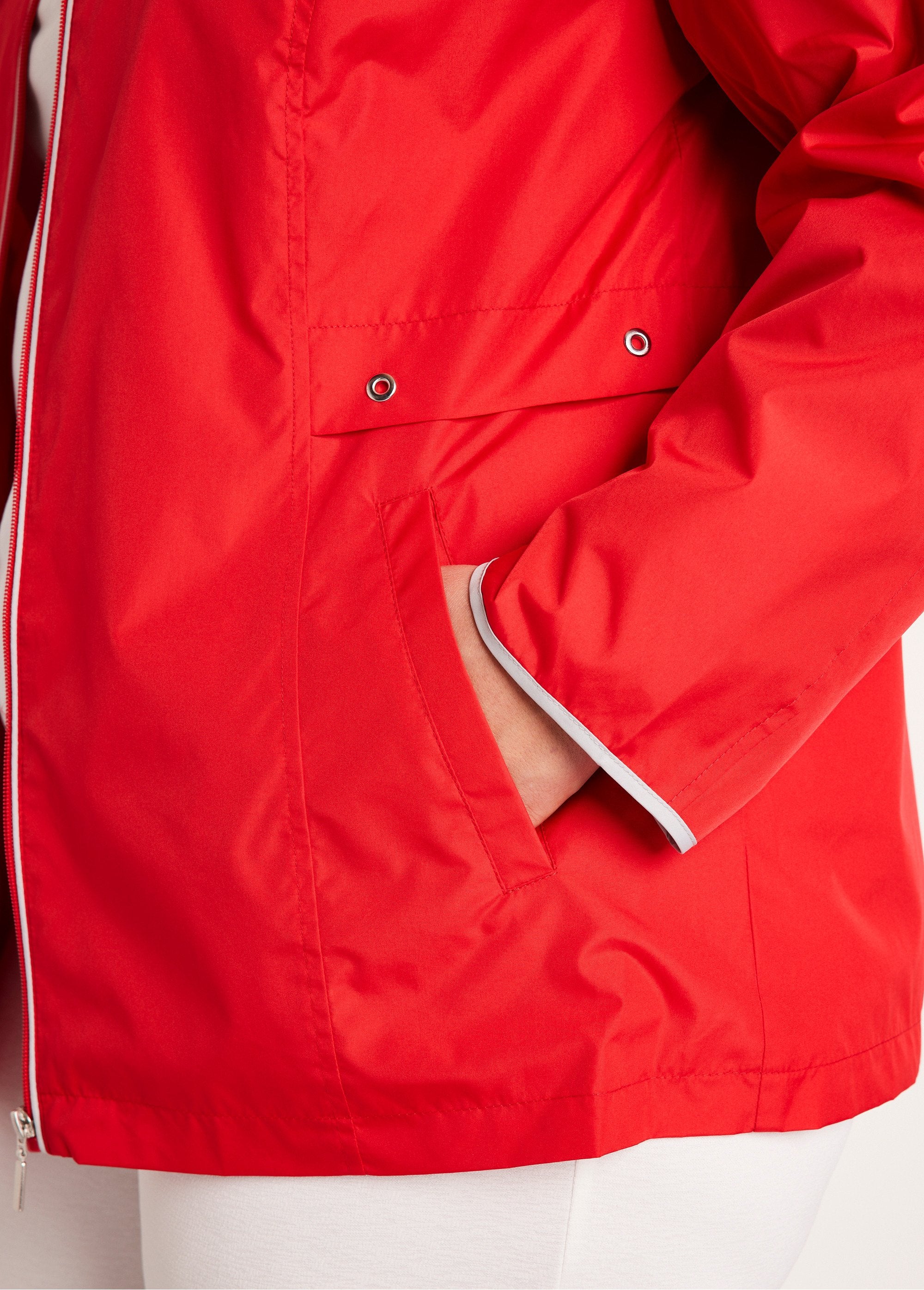 Parka_corto_con_zip_Rosso_DE2_curvy