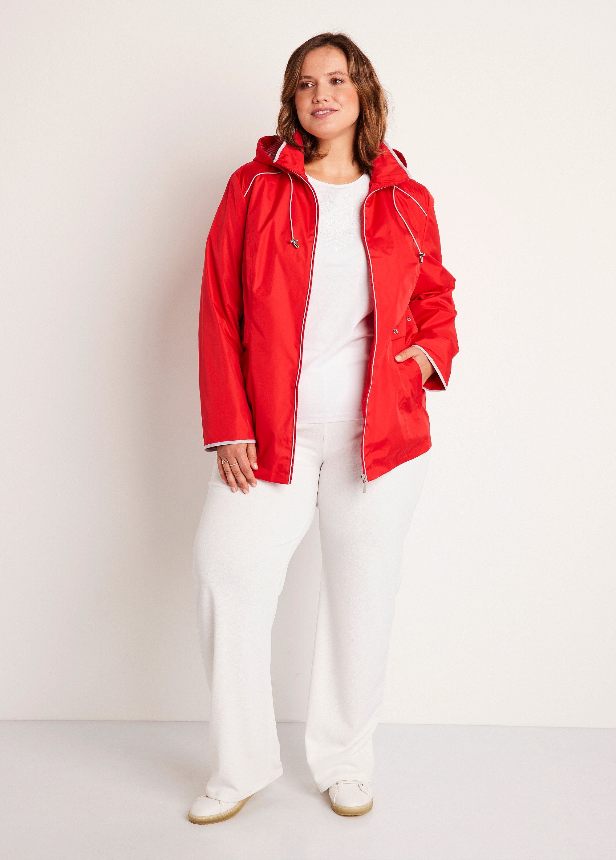 Parka_corto_con_zip_Rosso_SF1_curvy