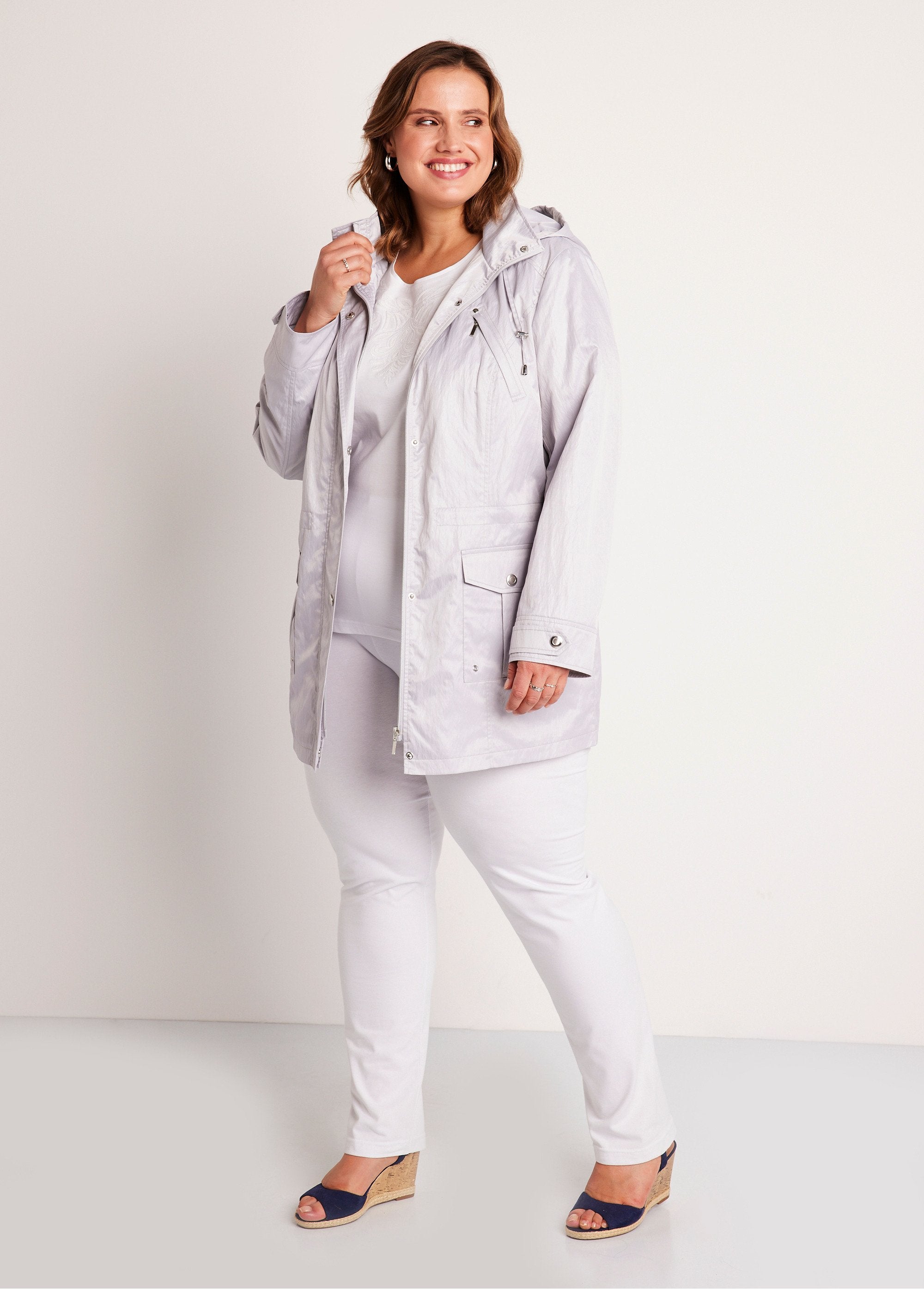 Parka_con_zip_e_bottoni_a_pressione_Grigio_argento_SF1_curvy