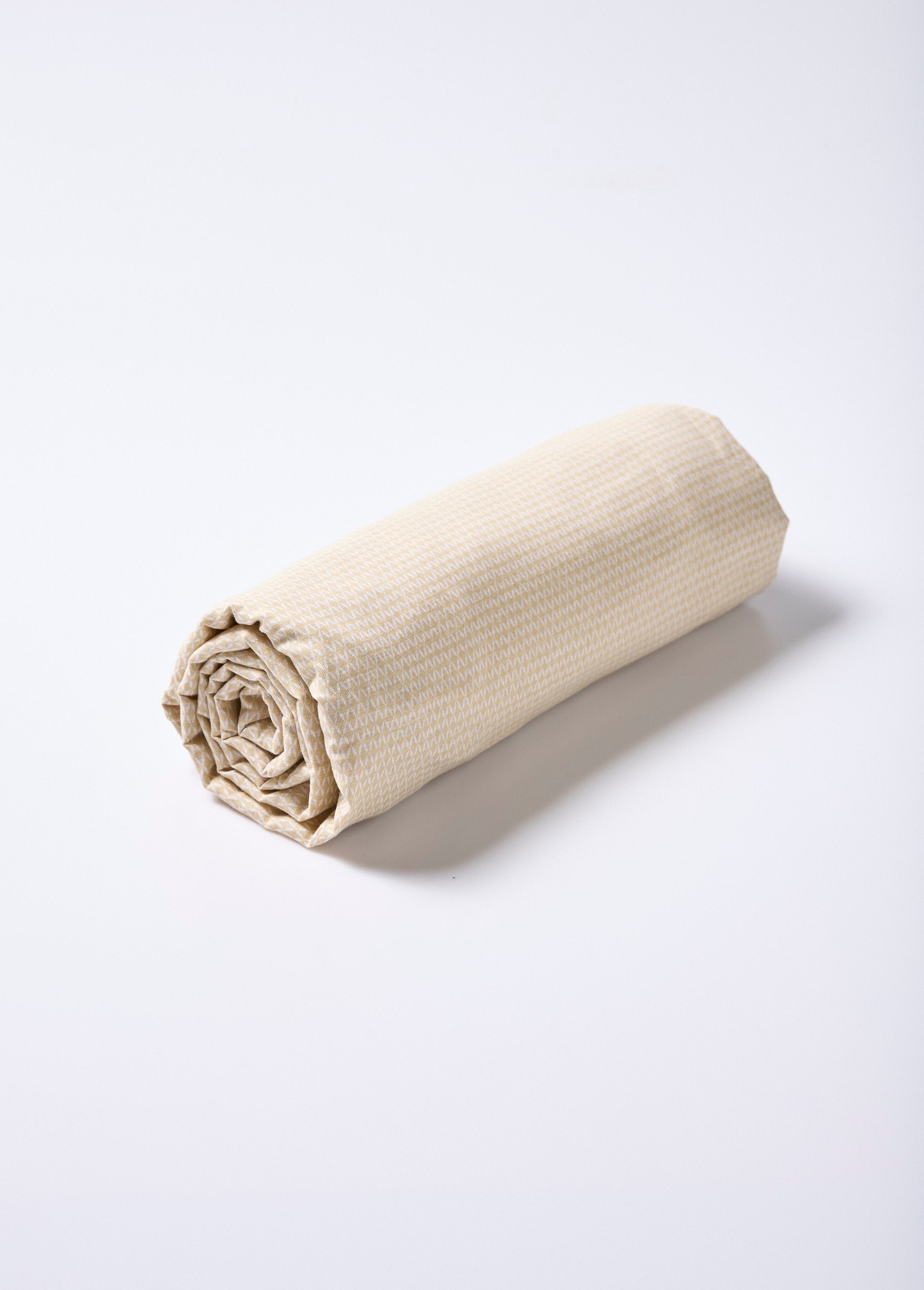 Set_di_biancheria_da_letto_4_pezzi_con_lenzuola_piatte,_camelie_Bleu_DE3_slim