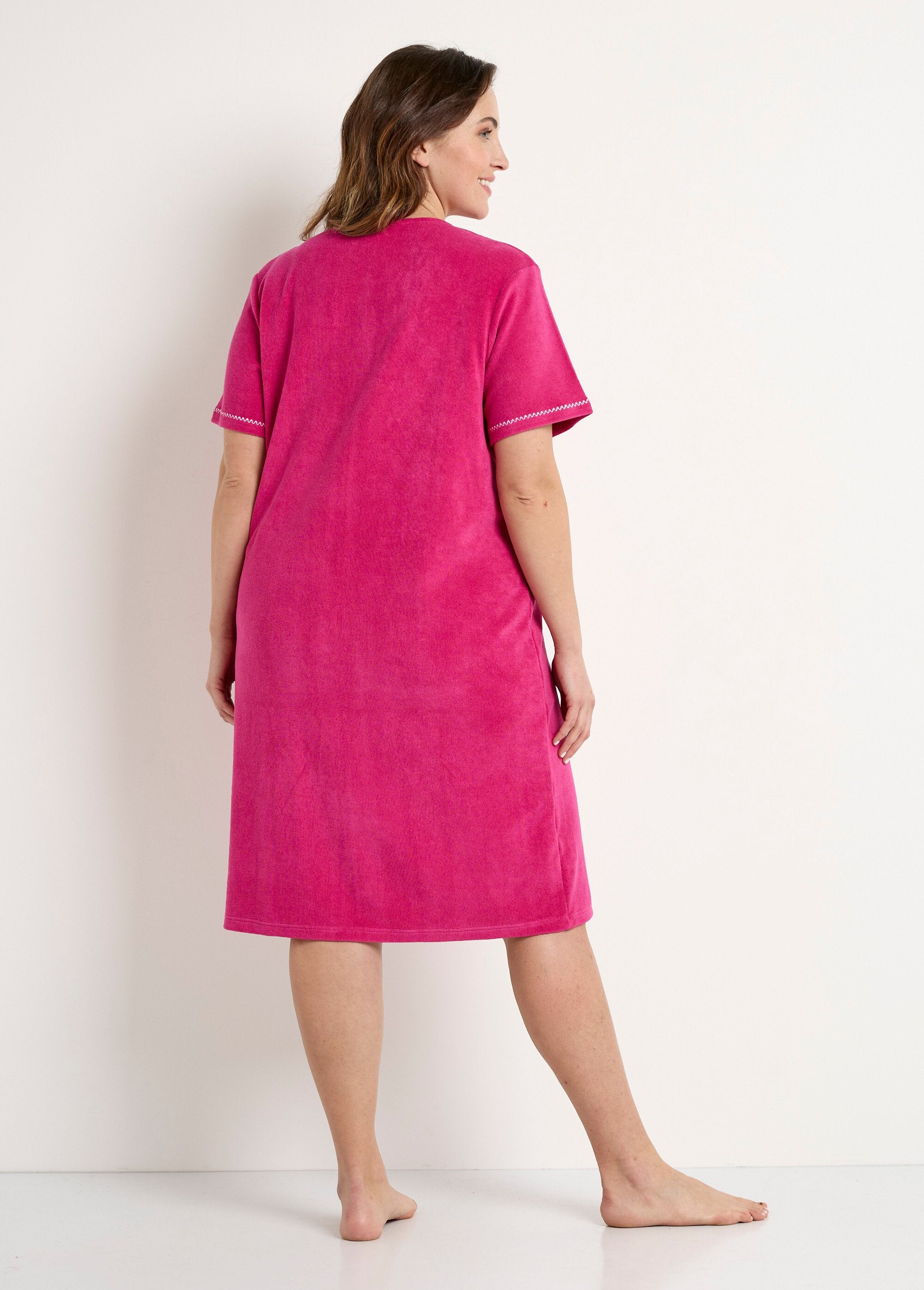 Accappatoio_in_spugna_di_cotone_tinta_unita_con_zip_Rose_DO1_curvy