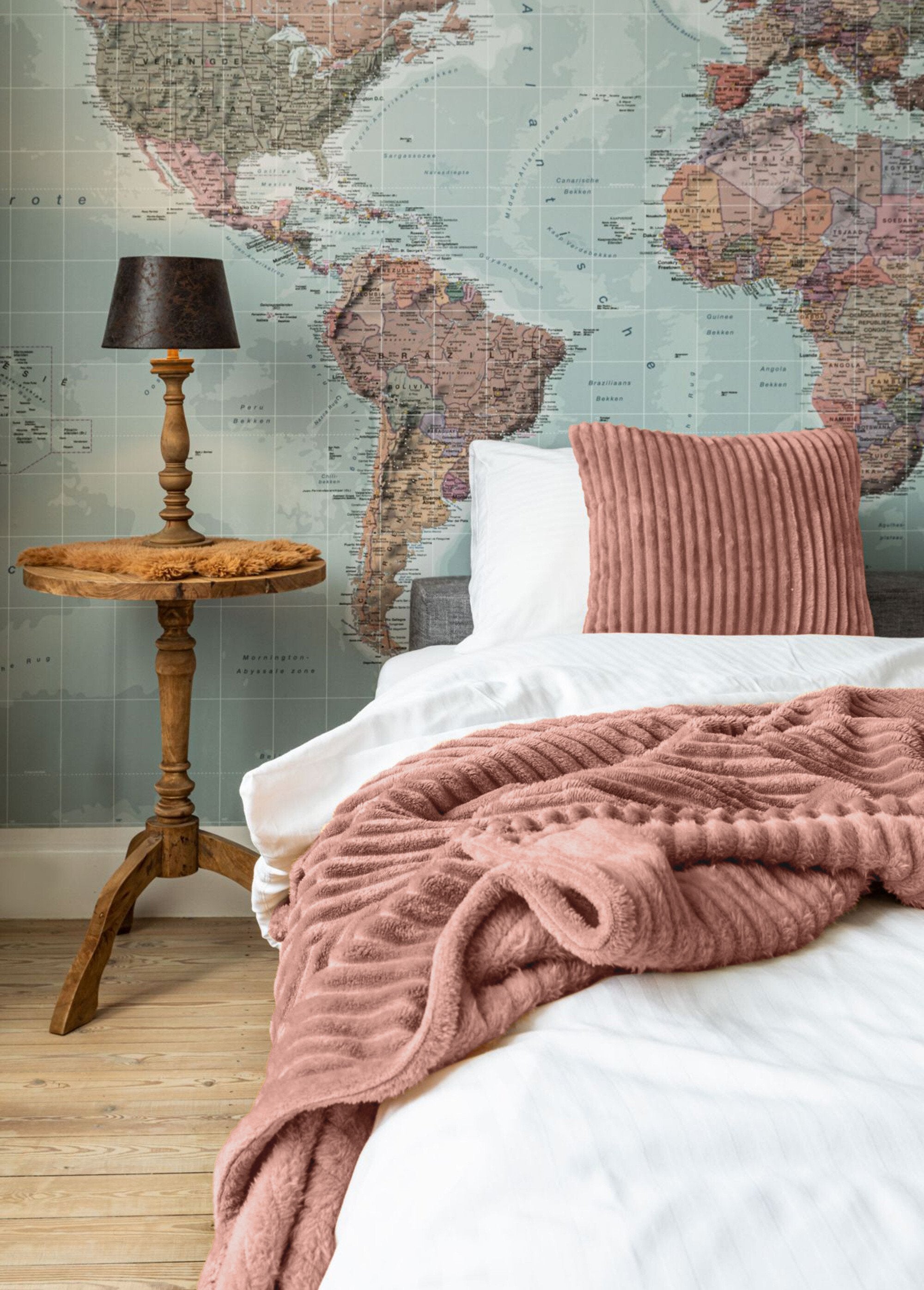 Lancio_in_pile_tinta_unita_trapuntato,_1,6_m_x_1,3_m_Roux_SF1_slim