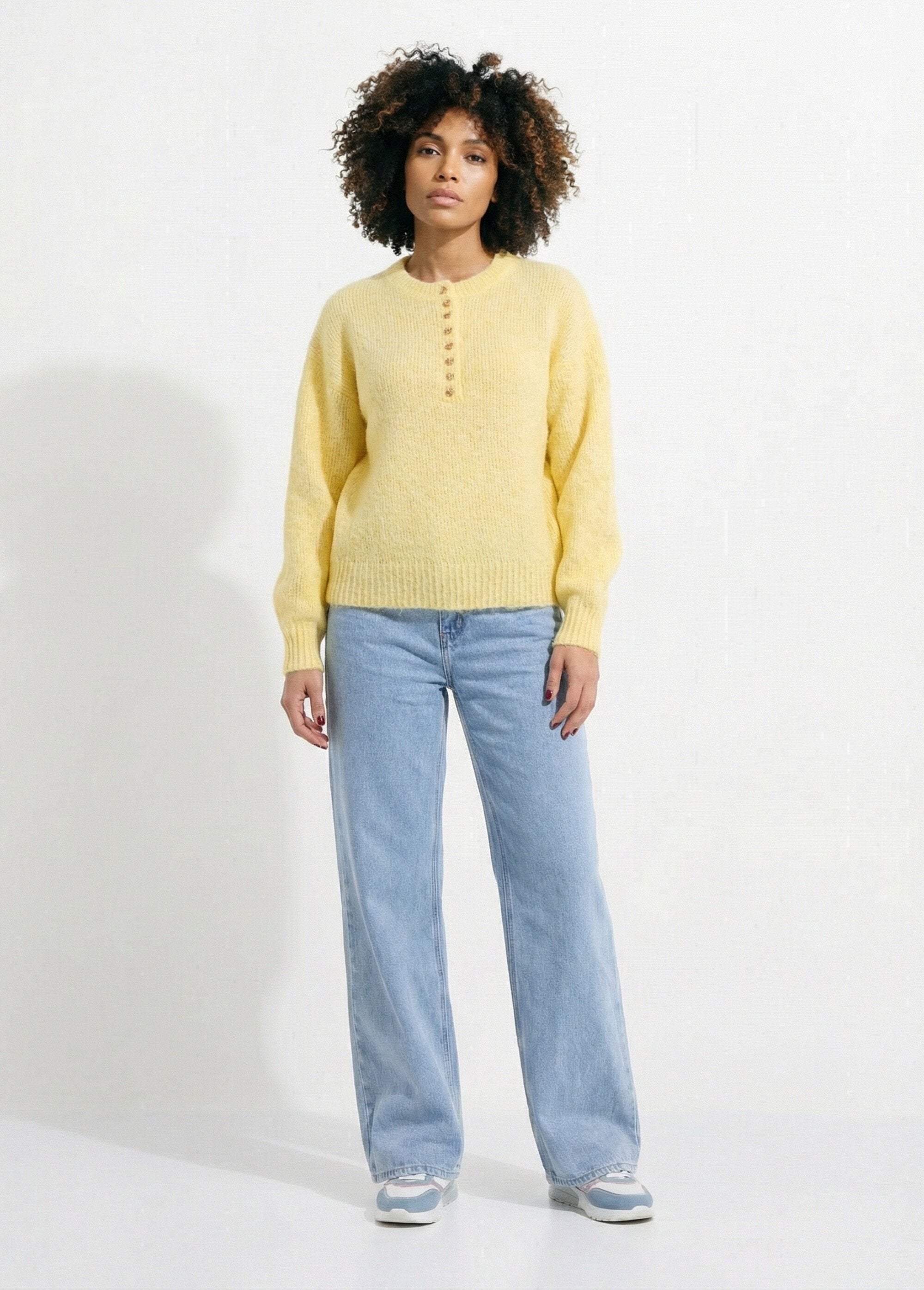 Maglione_con_lana_e_bottoni_in_metallo_Jaune_SF1_slim