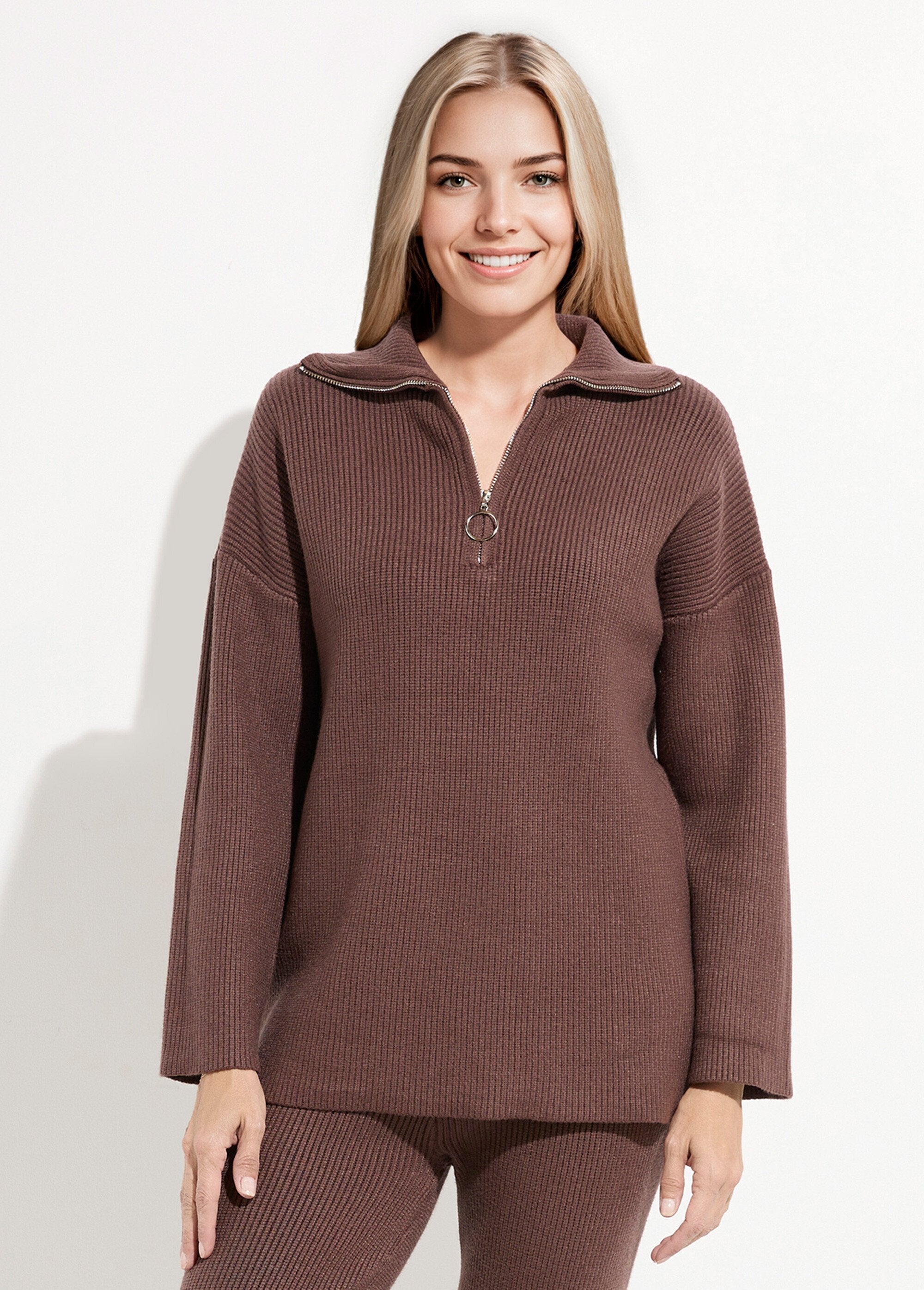 Confortevole_maglione_trucker_in_maglia_paffuta_Chocolat_FA1_slim