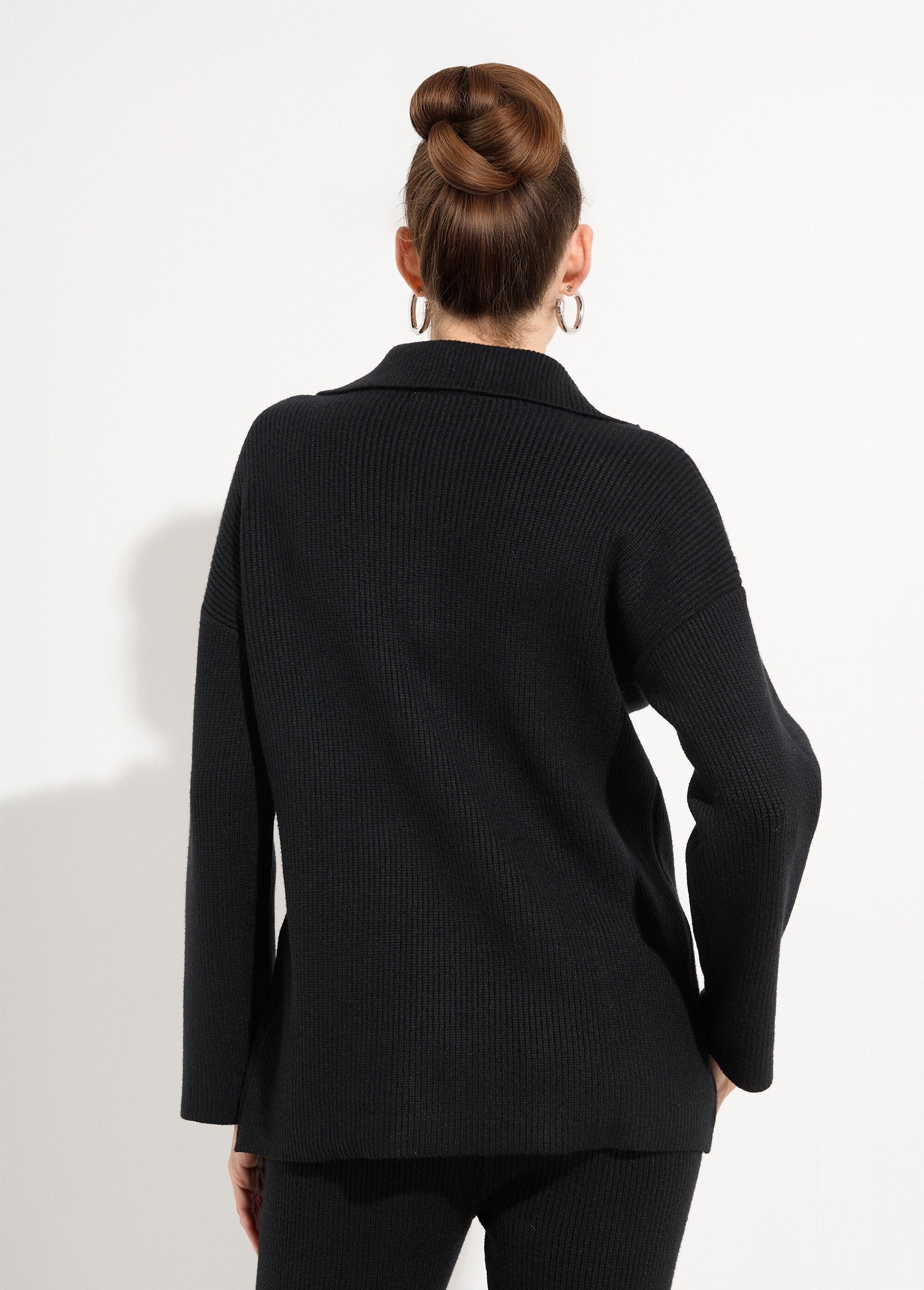 Confortevole_maglione_trucker_in_maglia_paffuta_Noir_DO1_slim