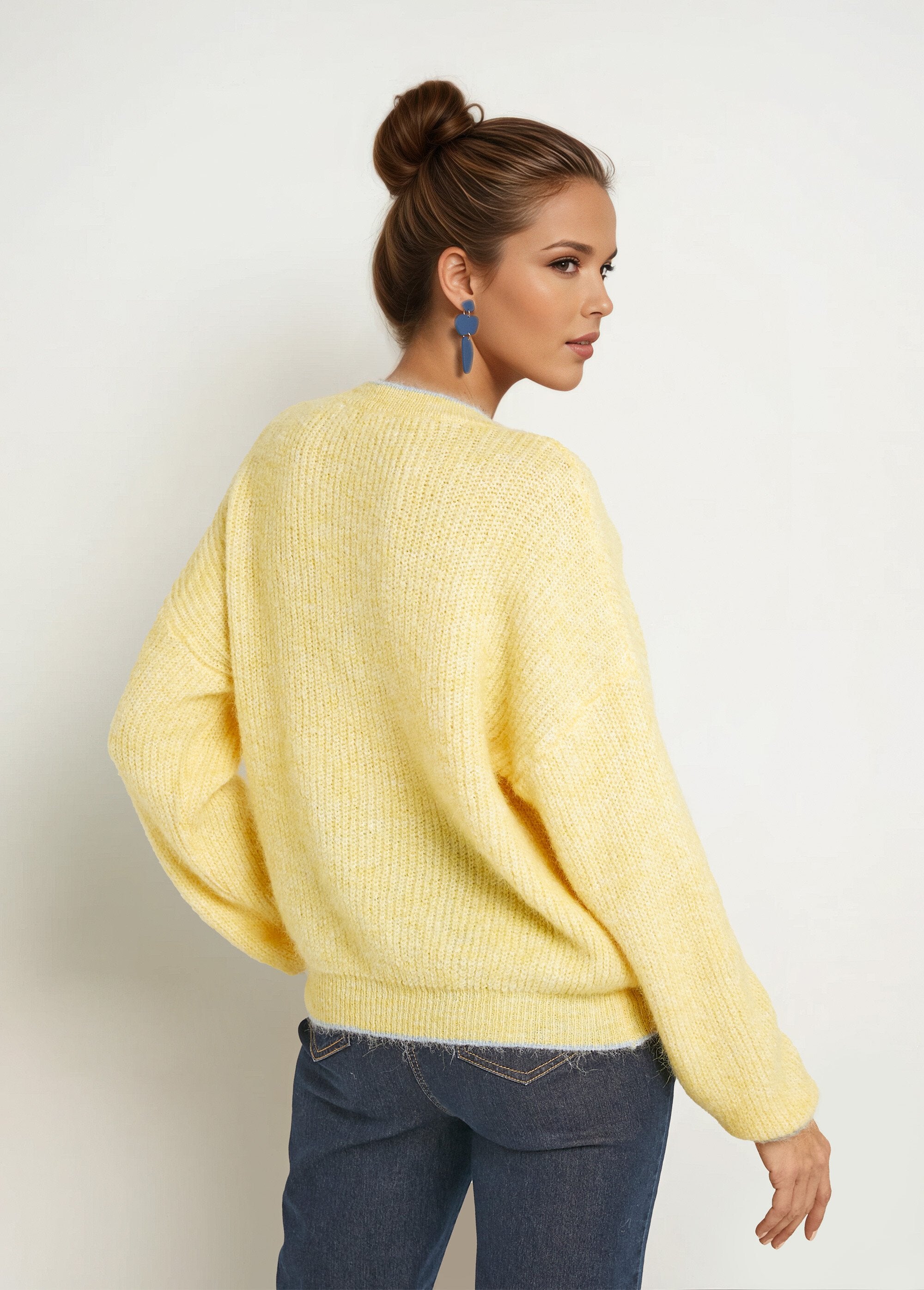 Caldo_maglione_con_messaggio_in_lana_Jaune_clair_DO1_slim