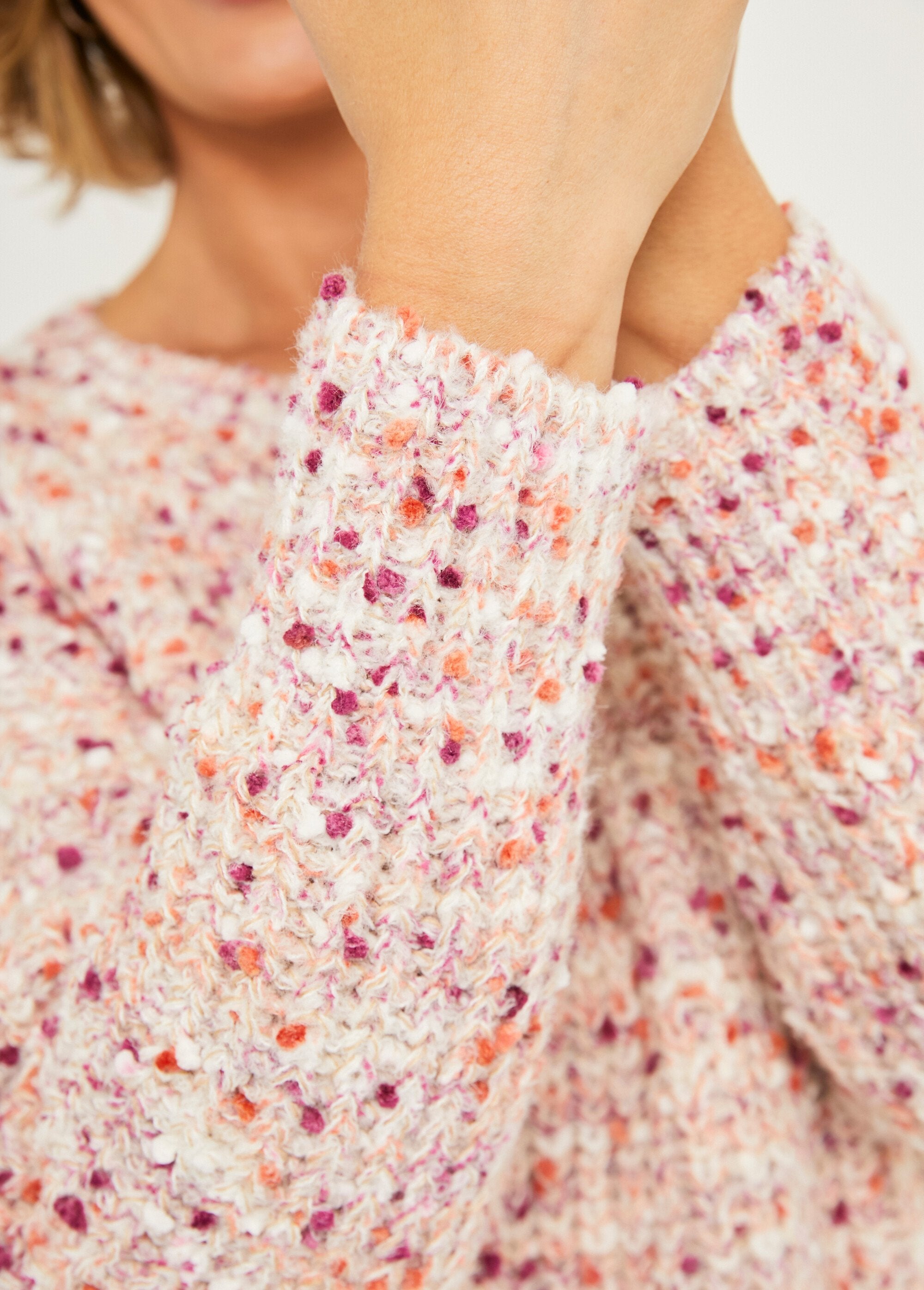 Caldo_maglione_a_girocollo_in_maglia_con_perline_Beige_DE2_slim