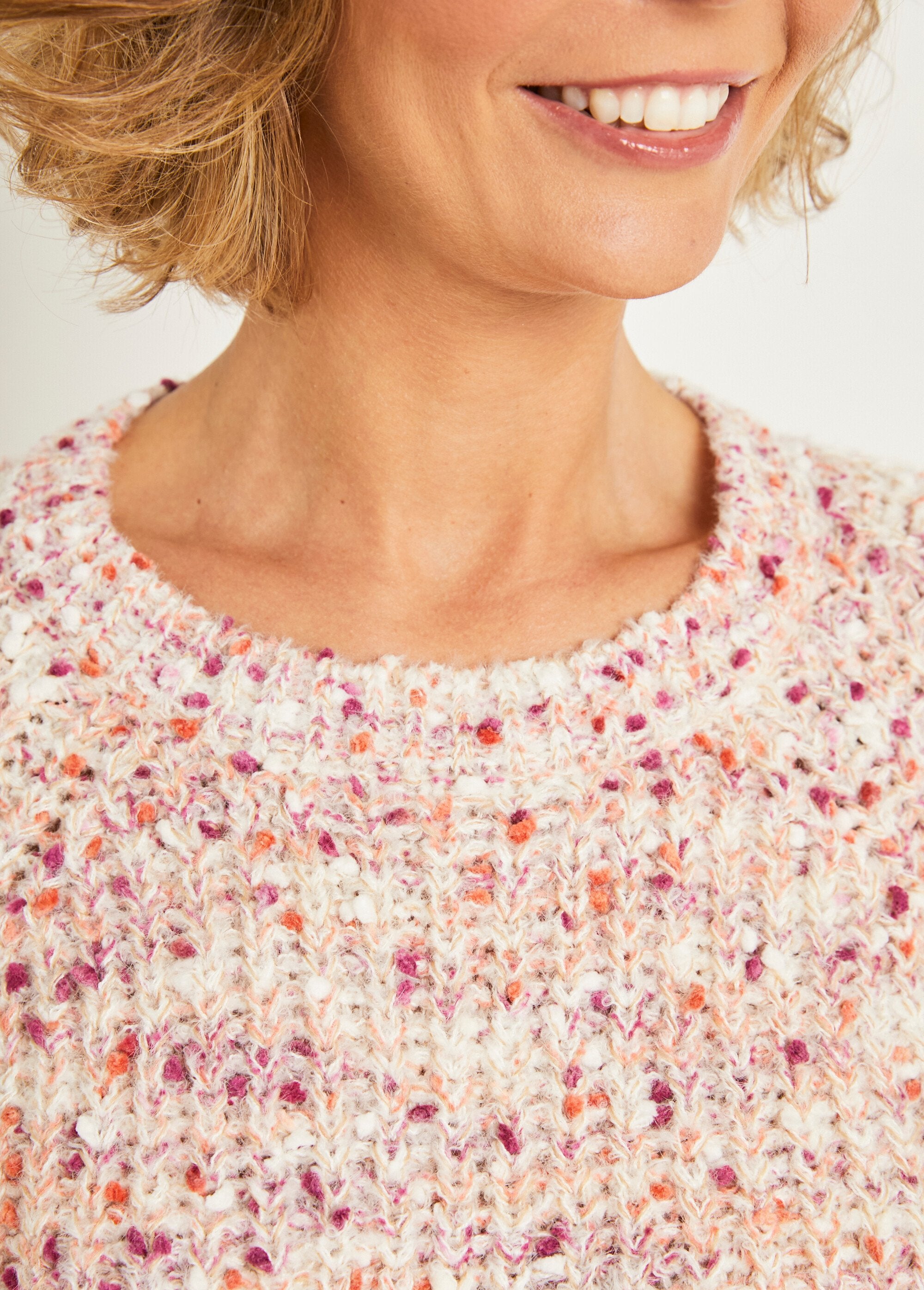 Caldo_maglione_a_girocollo_in_maglia_con_perline_Beige_DE3_slim