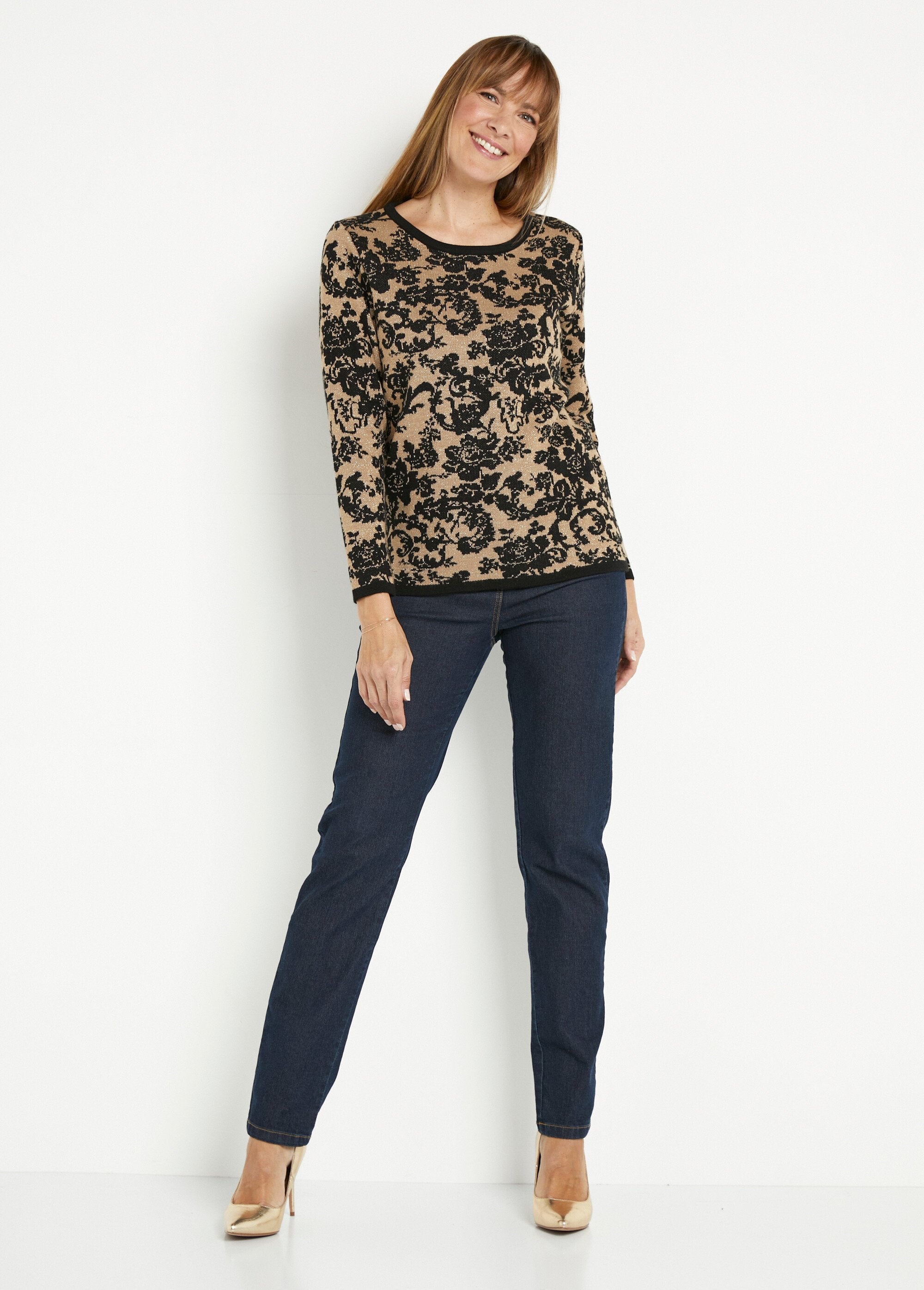 Caldo_maglione_in_jacquard_floreale,_collo_rotondo_Dore_et_noir_SF1_slim