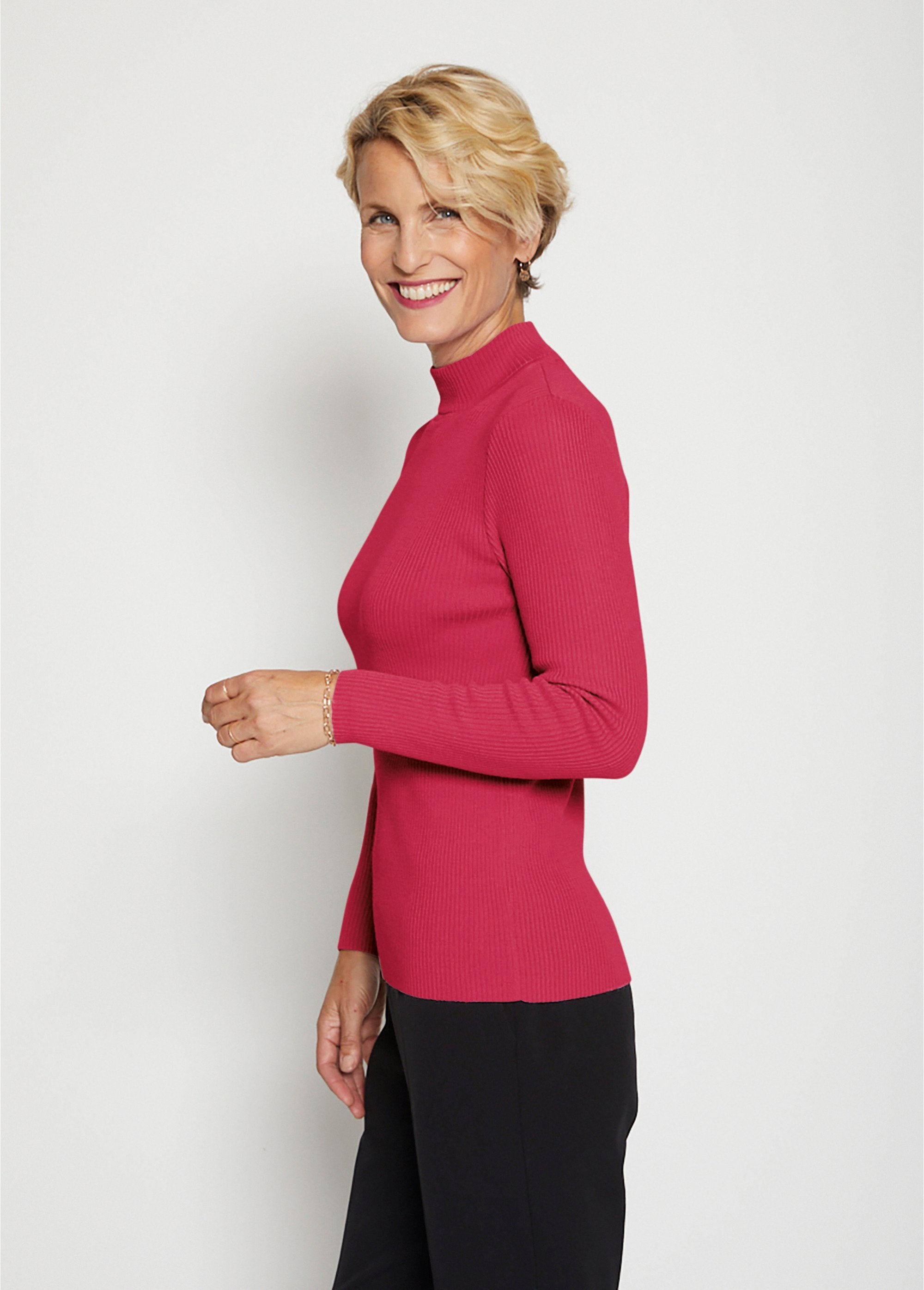 Maglia_a_collo_alto_in_lana_merino_Framboise_GA1_slim