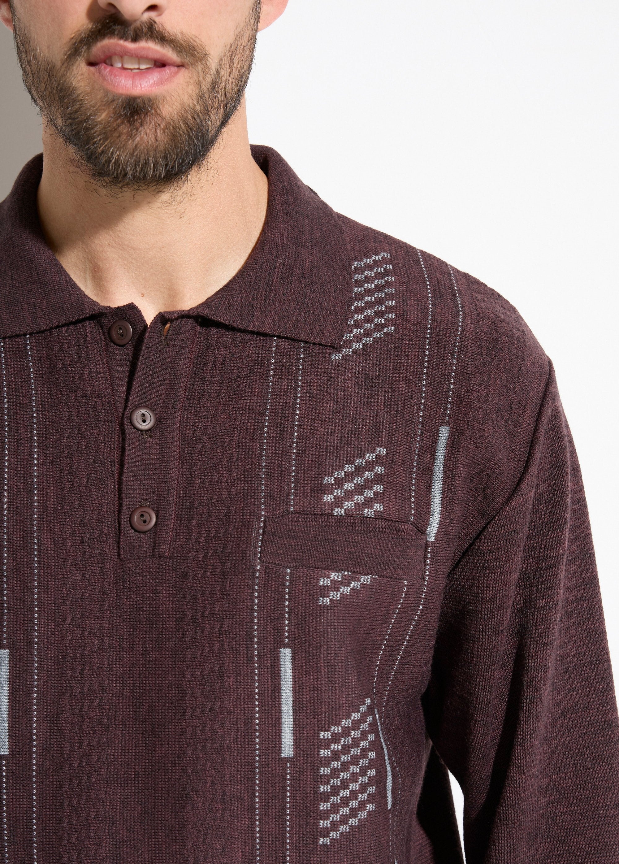 Maglione_a_maniche_lunghe_in_lana_jacquard_con_scollo_a_polo_Bordeaux_DE1_slim