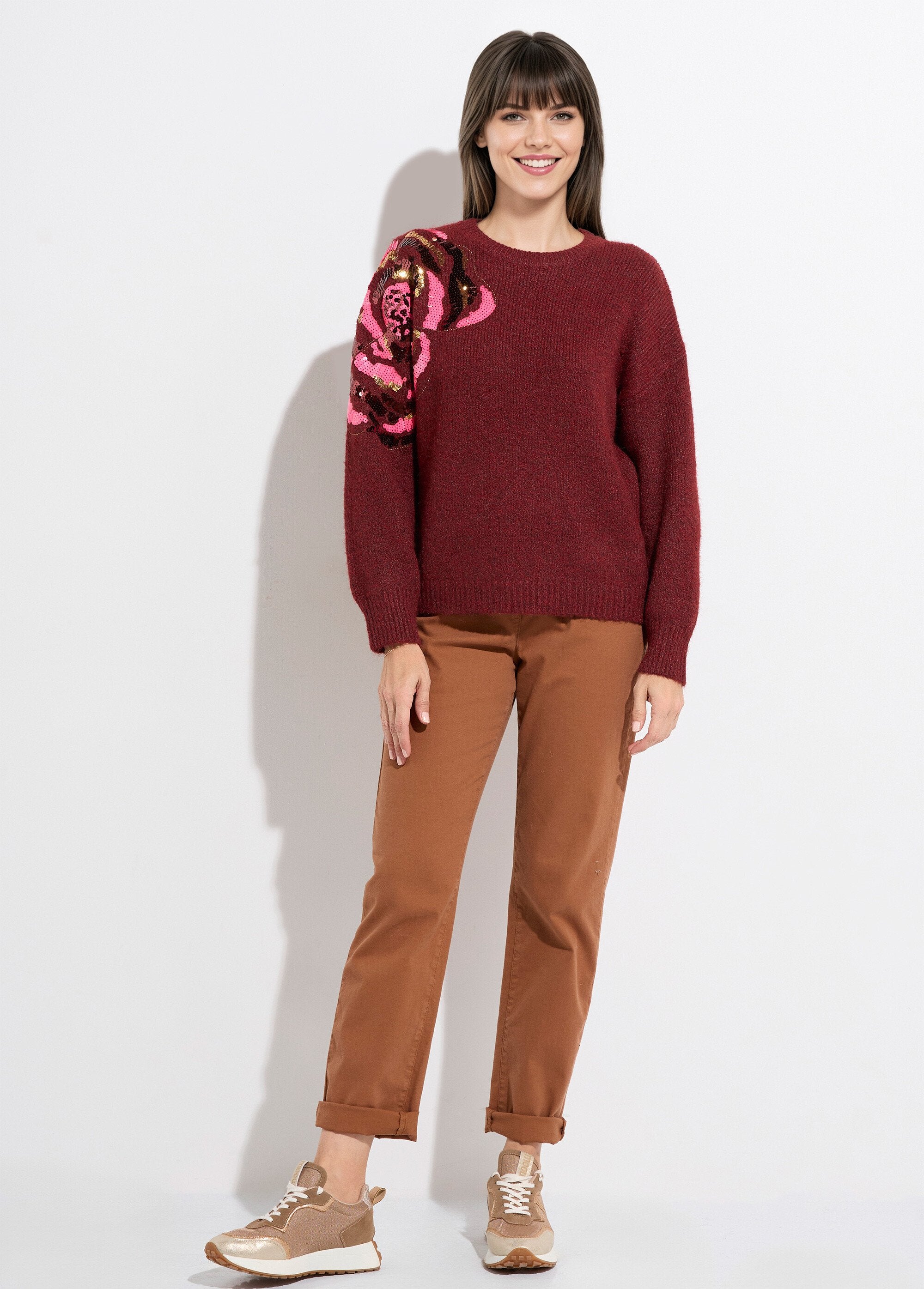 Maglia_con_scollo_rotondo,_animazione_floreale_con_paillettes_Bordeaux__SF1_slim