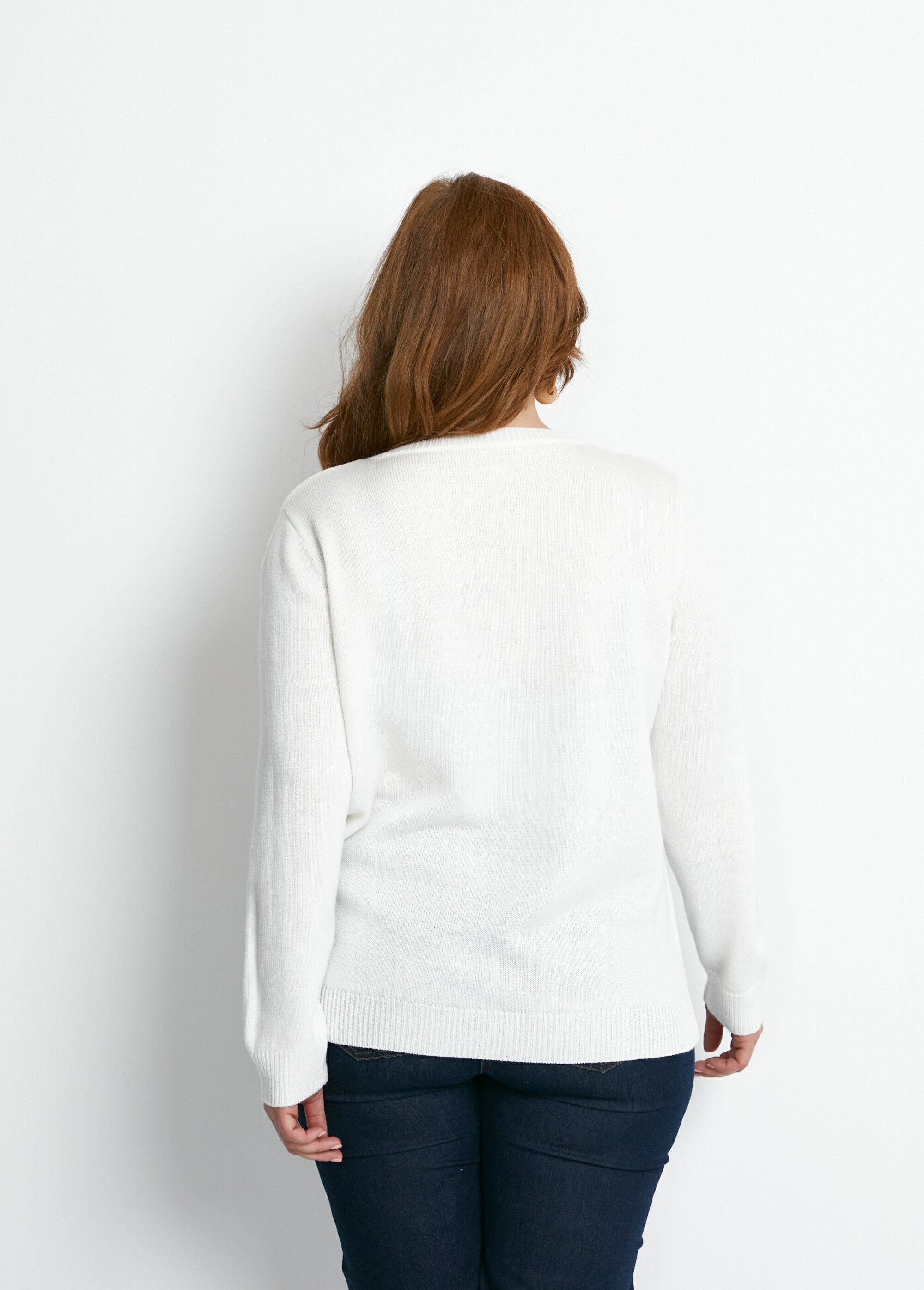 Maglia_con_scollo_rotondo,_fantasia_e_perline_Ecru_DO1_curvy