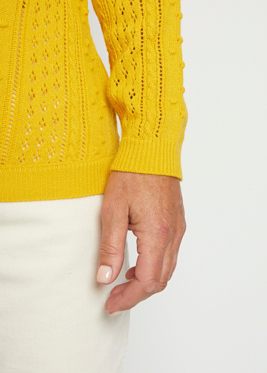 Maglia_traforata_con_scollo_rotondo_e_palline_Miel_DE2_slim