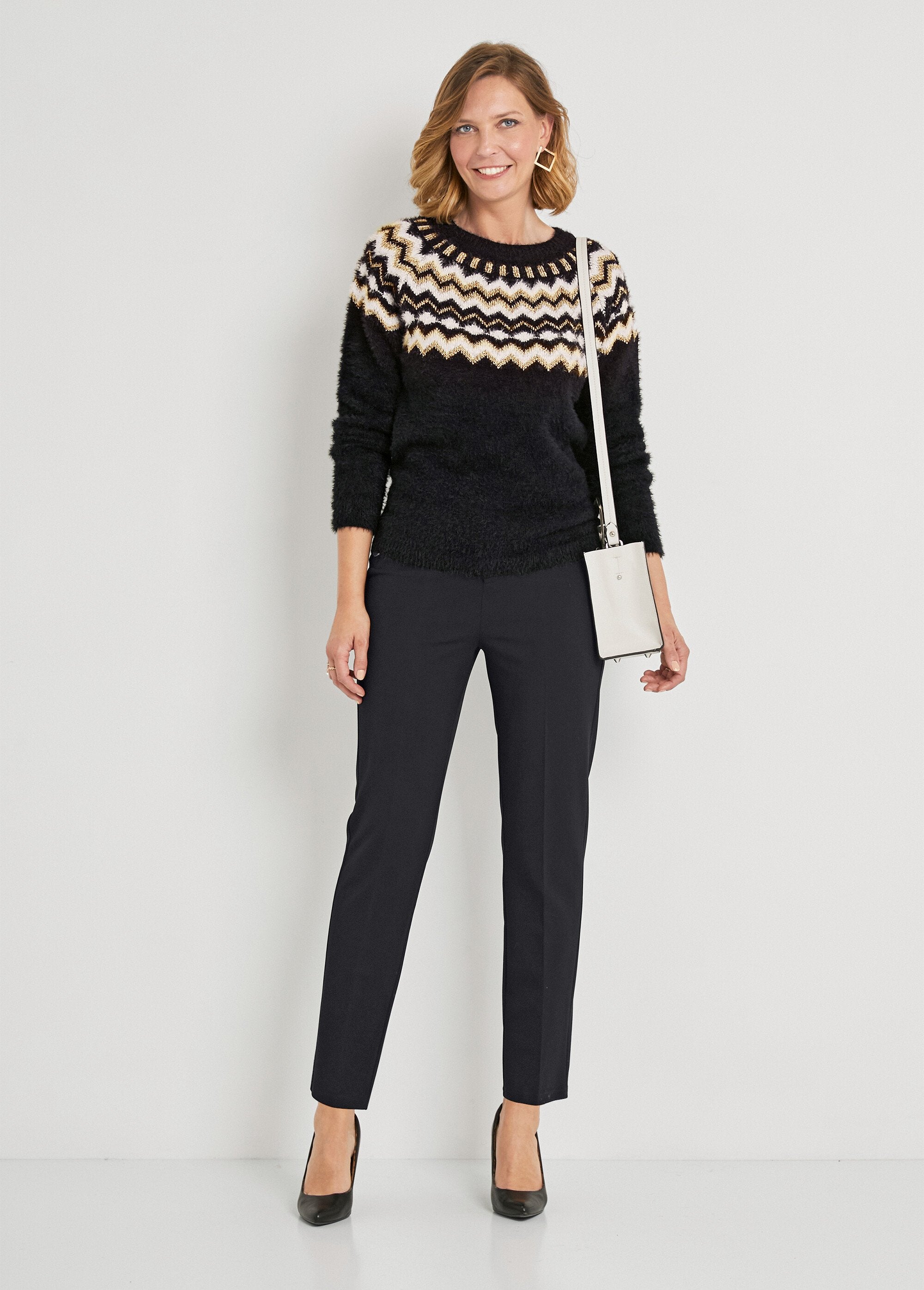 Maglia_girocollo_in_jacquard_solare_Nero_SF1_slim