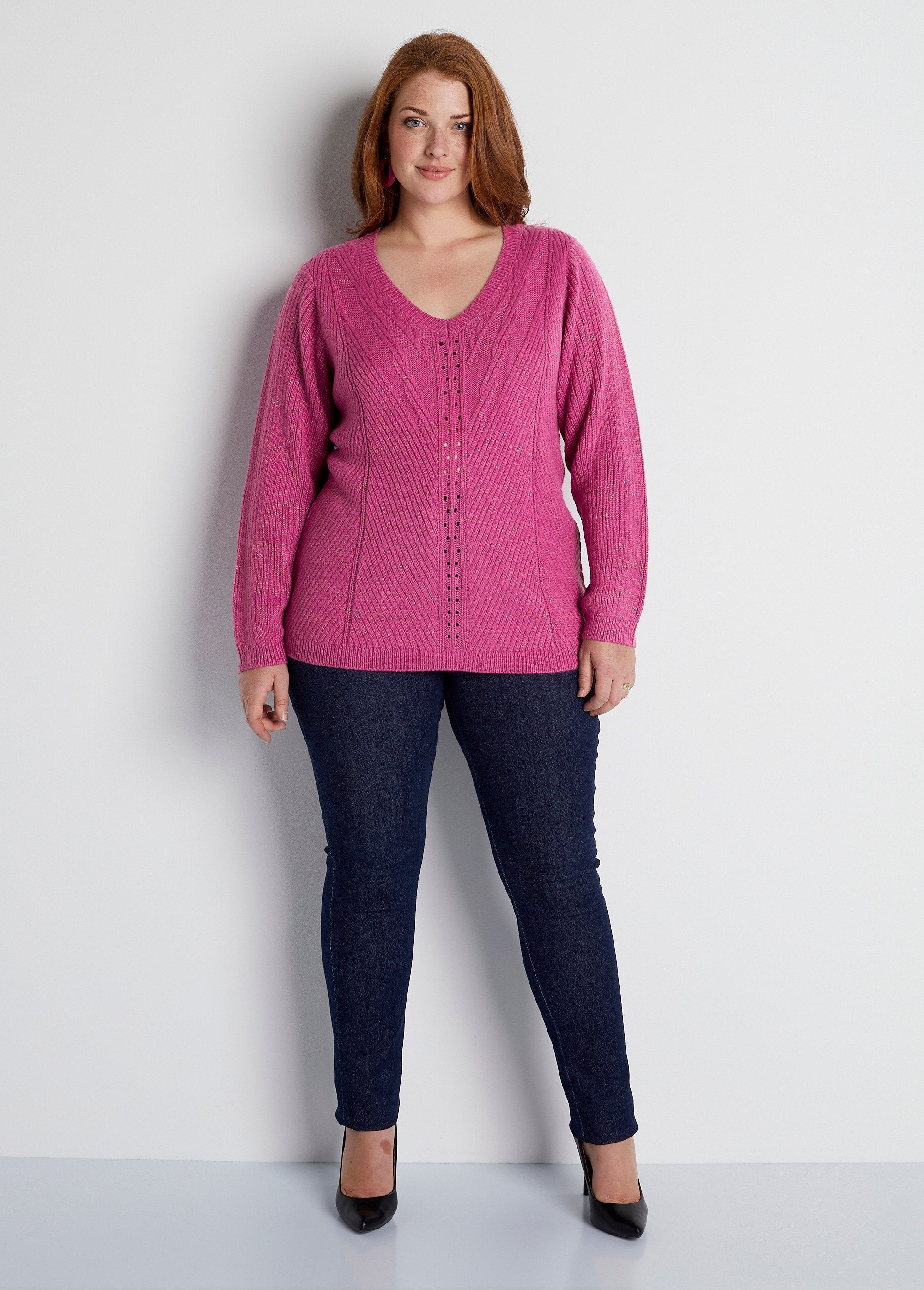 Maglia_liscia_con_scollo_a_V_Cassis_SF1_curvy