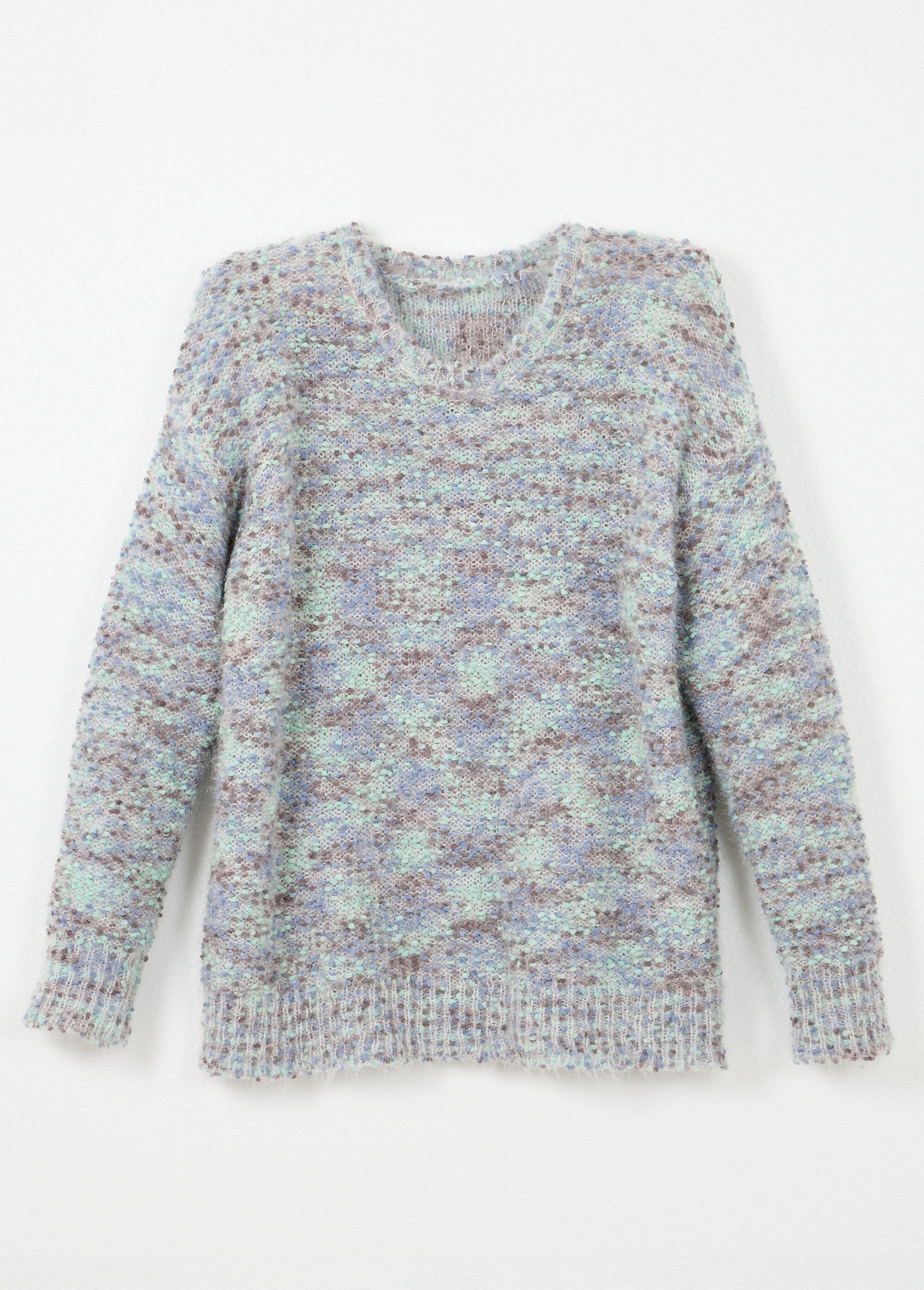 Morbido_maglione_a_girocollo_in_maglia_a_palline_multicolore_Chine_bleu_AP1_slim
