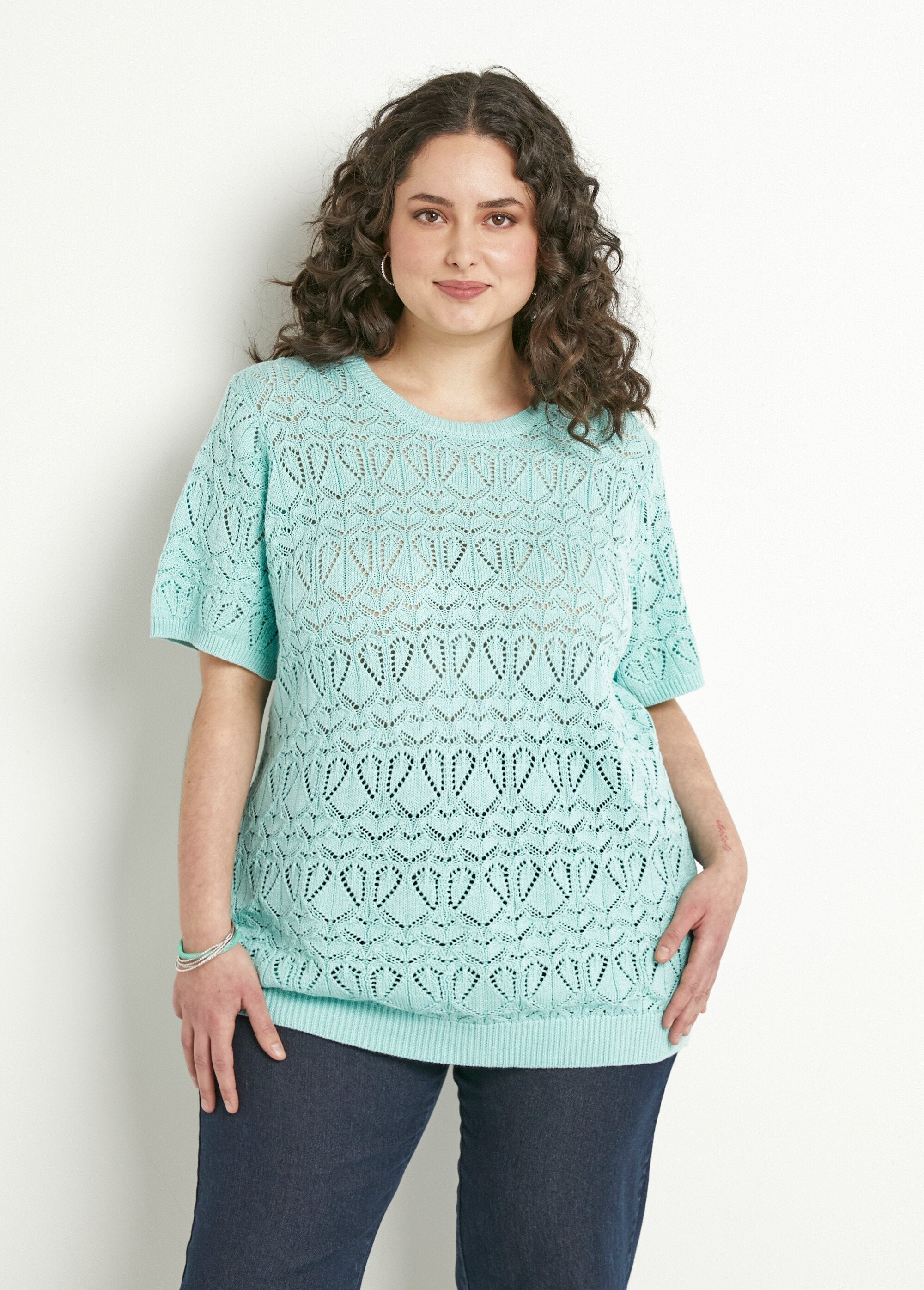Maglione_di_cotone_sottile_traforato_a_maniche_corte_Vert_d_eau_FA1_curvy