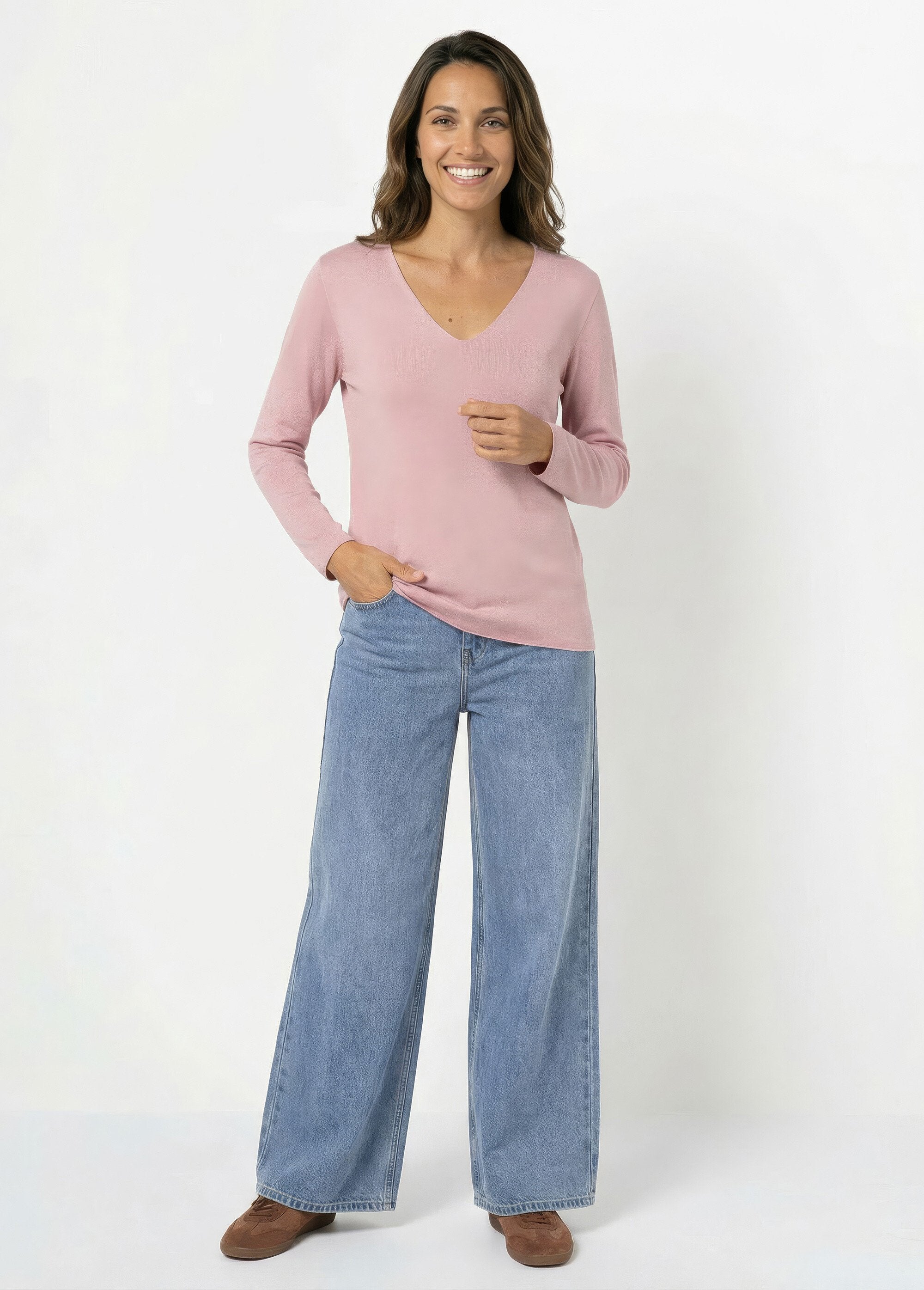 Maglione_sottile_in_angora_e_lana,_scollo_a_V_Rose_SF1_slim