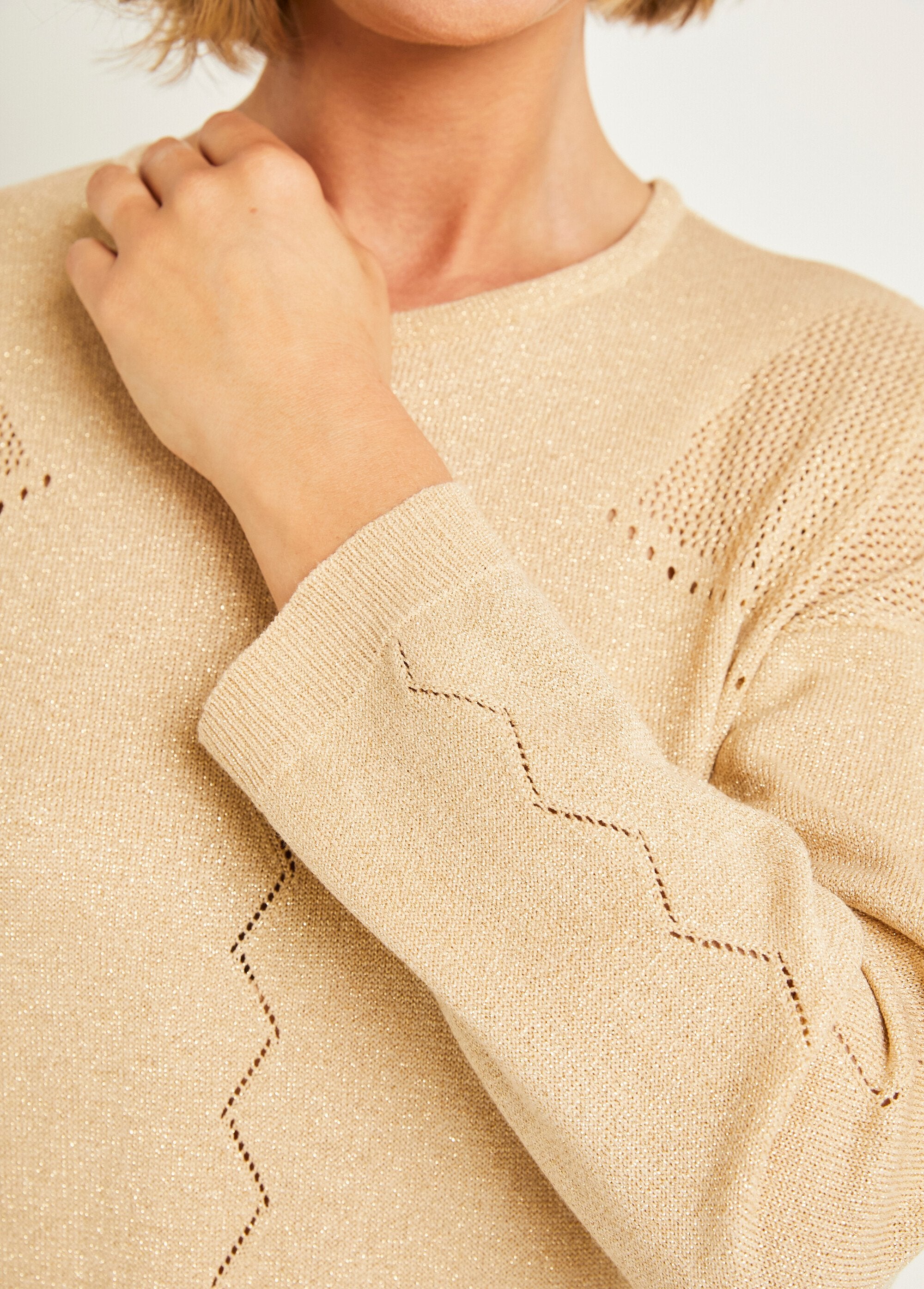 Maglia_corta_a_maniche_lunghe_traforata_iridescente_Dore_DE2_slim