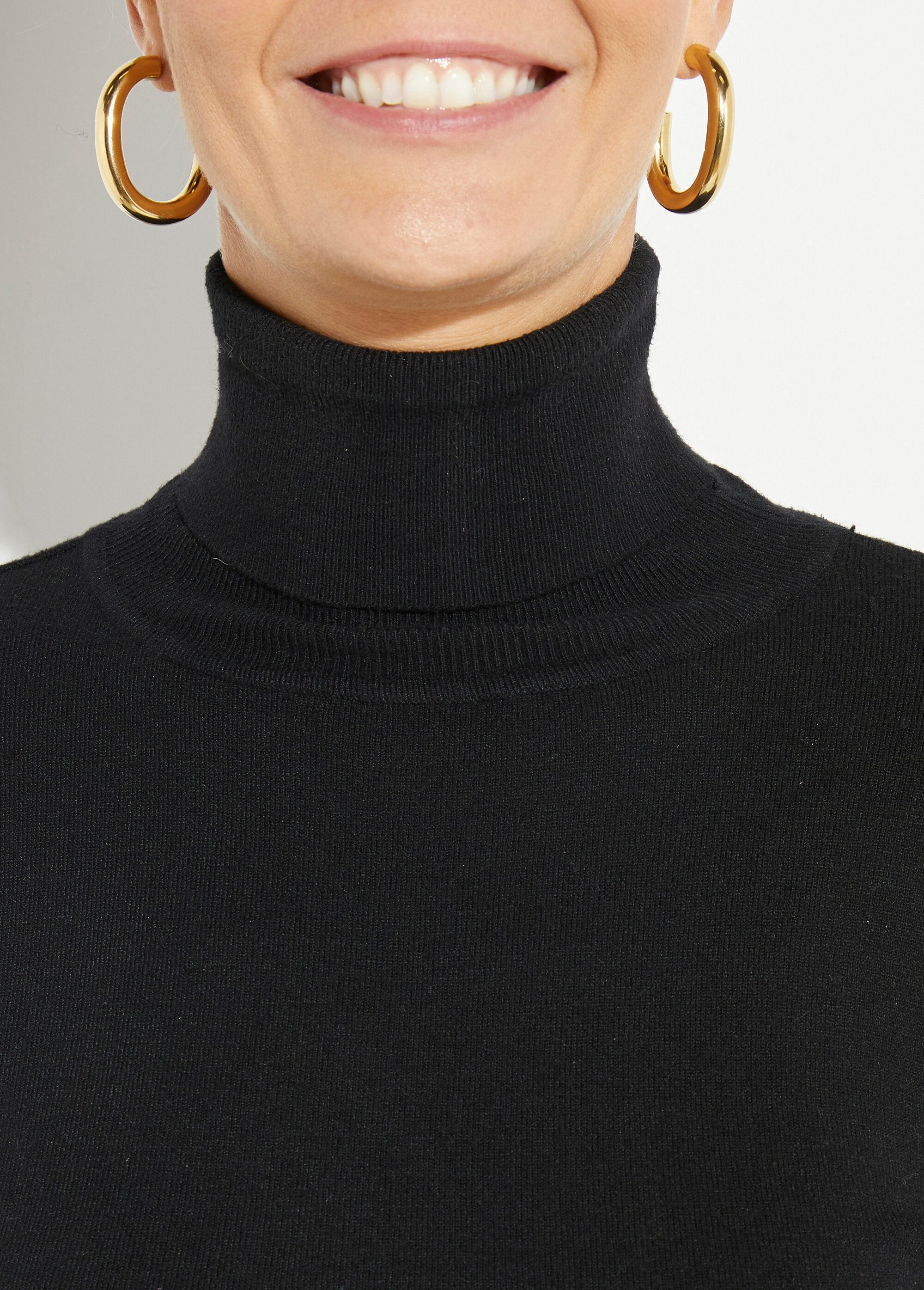 Maglia_sottile_a_collo_alto_Noir_DE1_slim