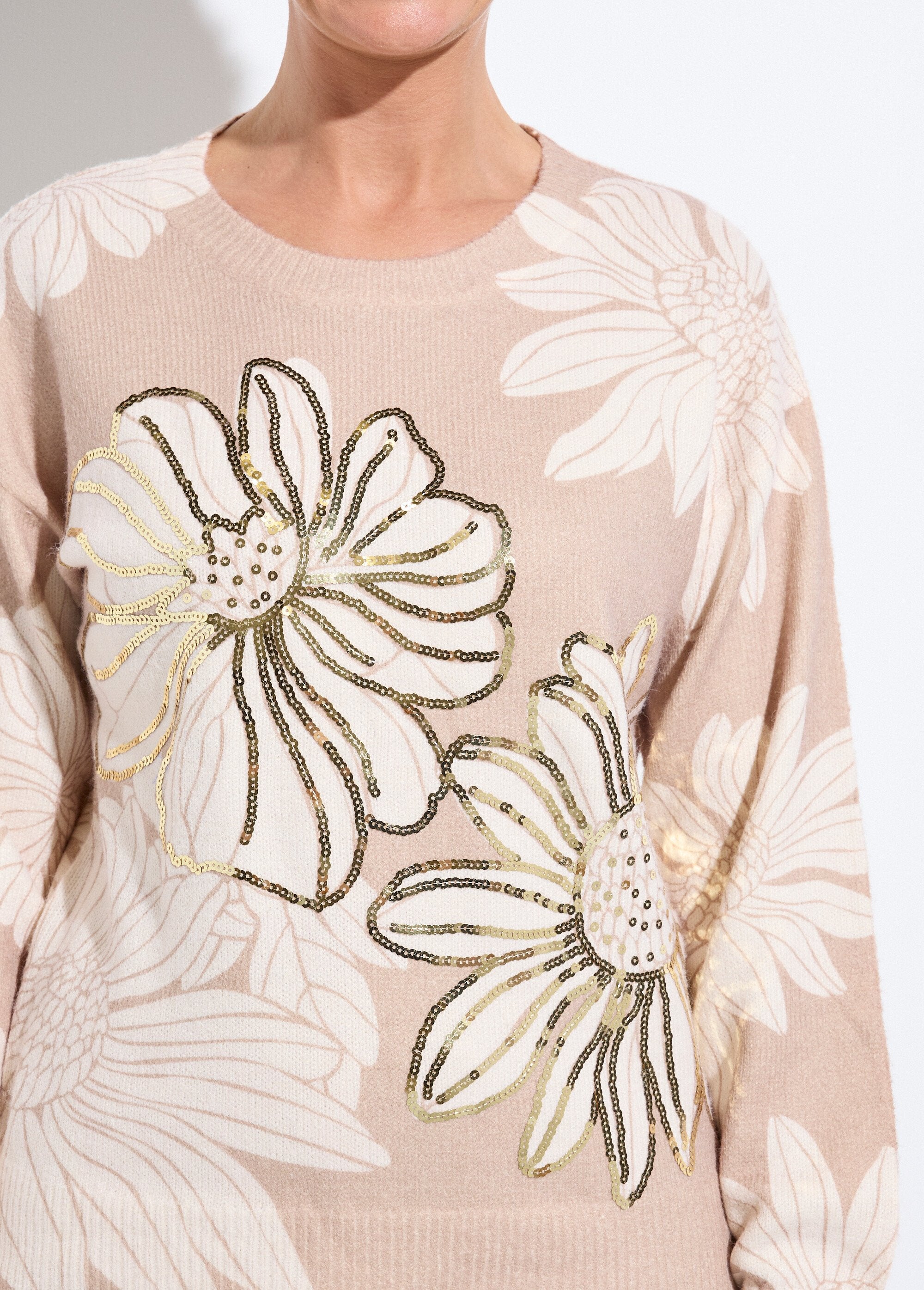 Maglia_sottile_con_stampa_floreale_e_collo_rotondo_con_paillettes_Beige_DE1_slim