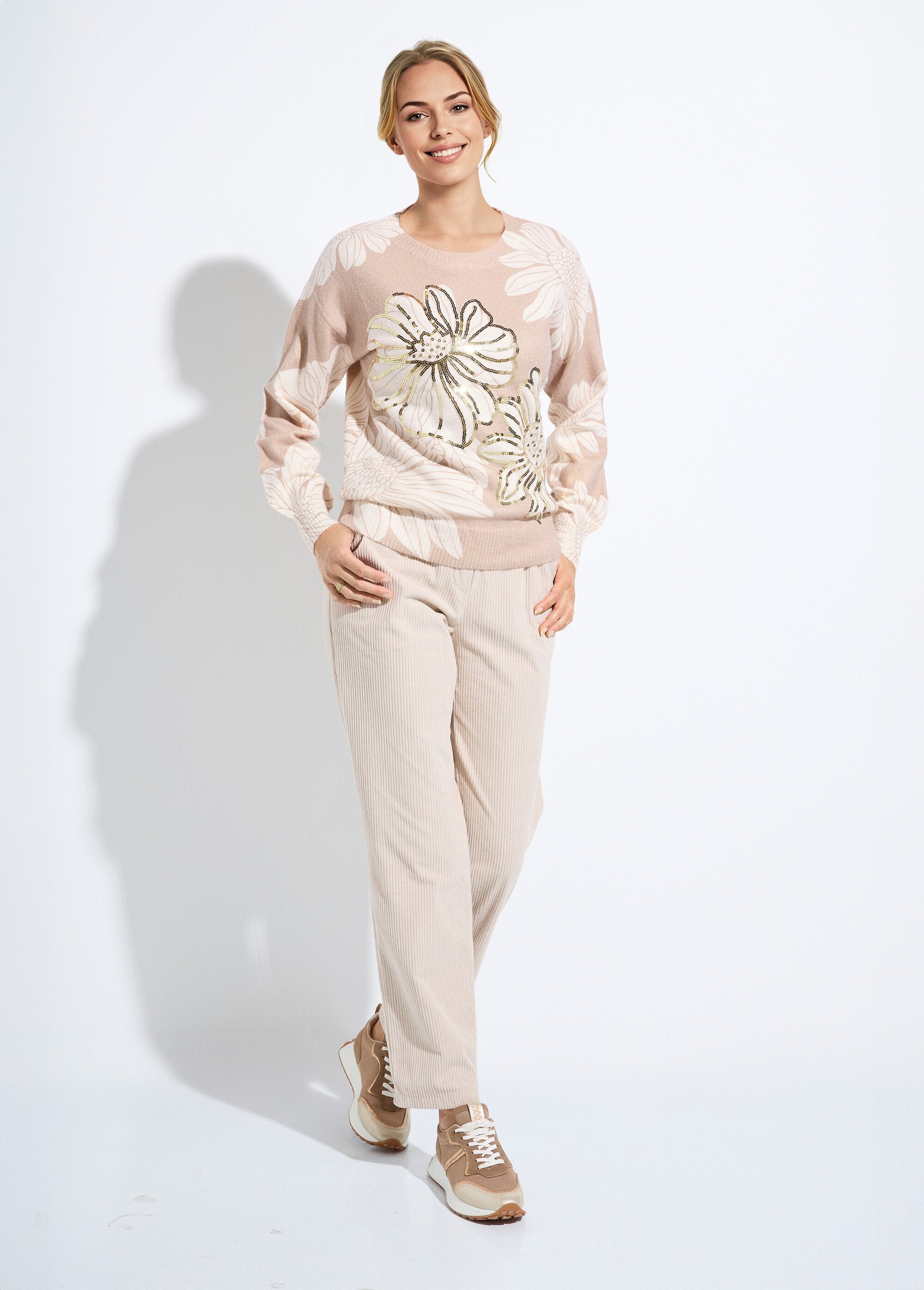 Maglia_sottile_con_stampa_floreale_e_collo_rotondo_con_paillettes_Beige_SF1_slim