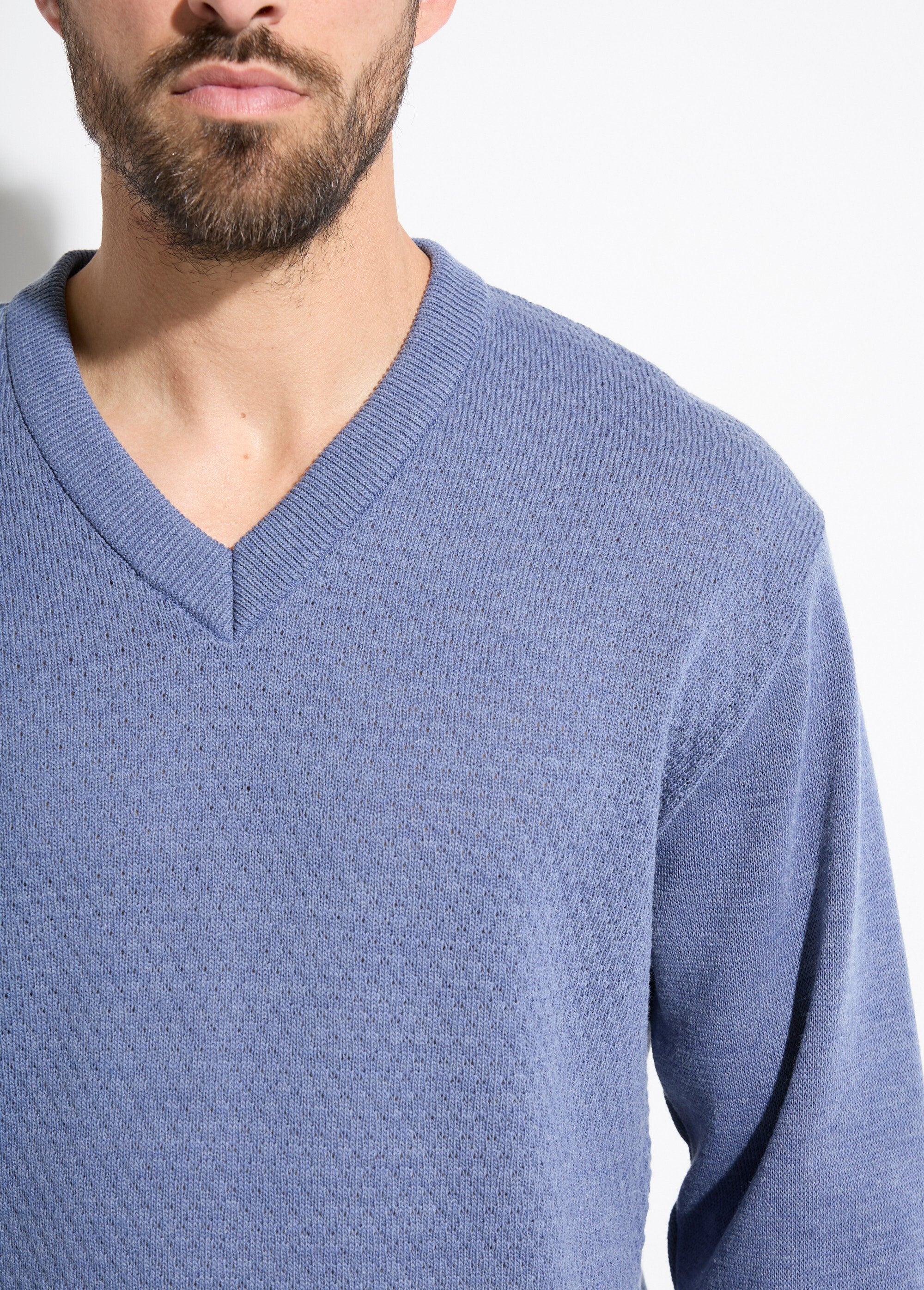 Maglia_in_lana_con_scollo_a_V_e_maniche_lunghe_Bleu_DE1_slim