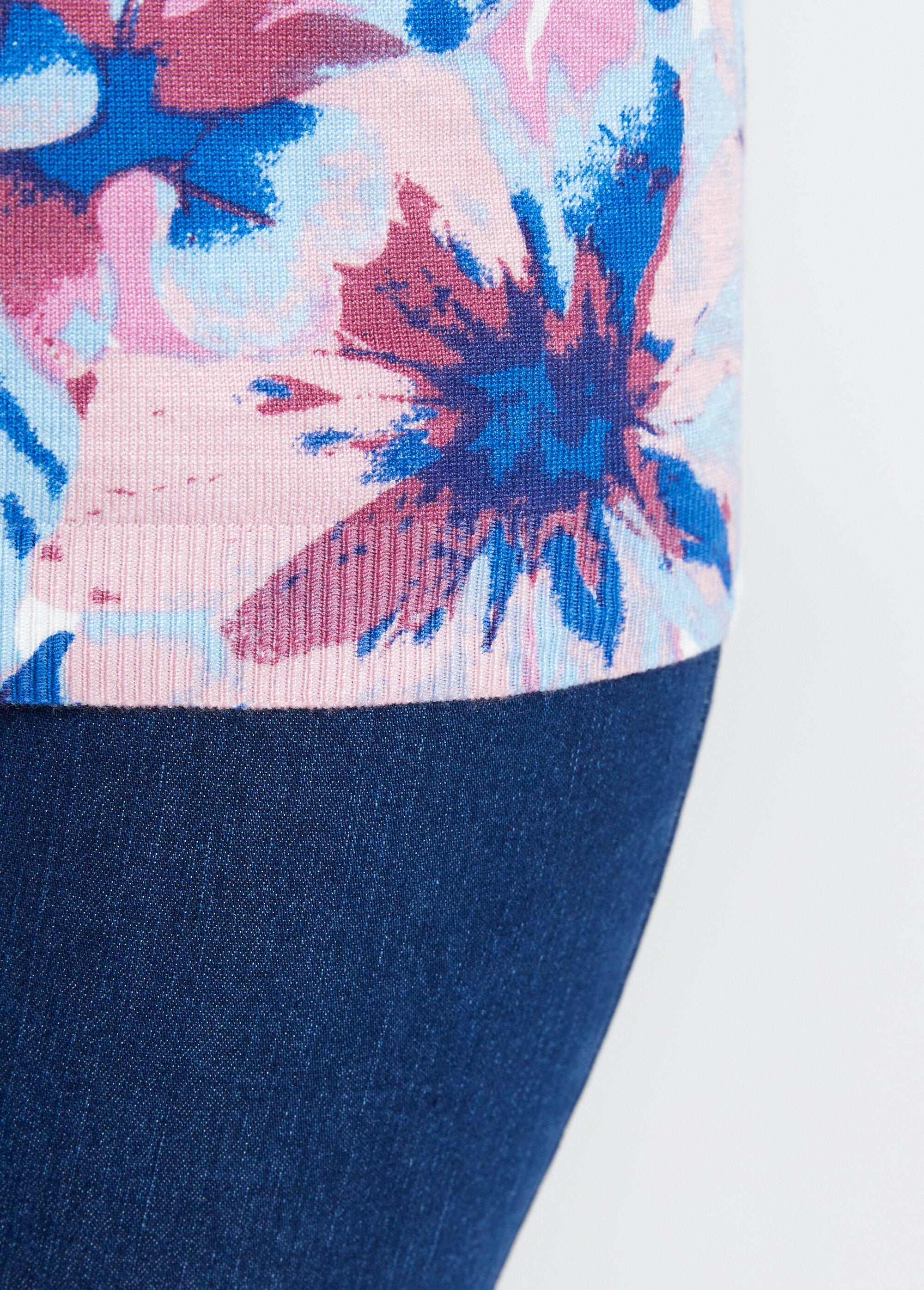 Maglia_con_maniche_a_3/4_e_stampa_floreale_Bleu_et_rose_DE3_slim