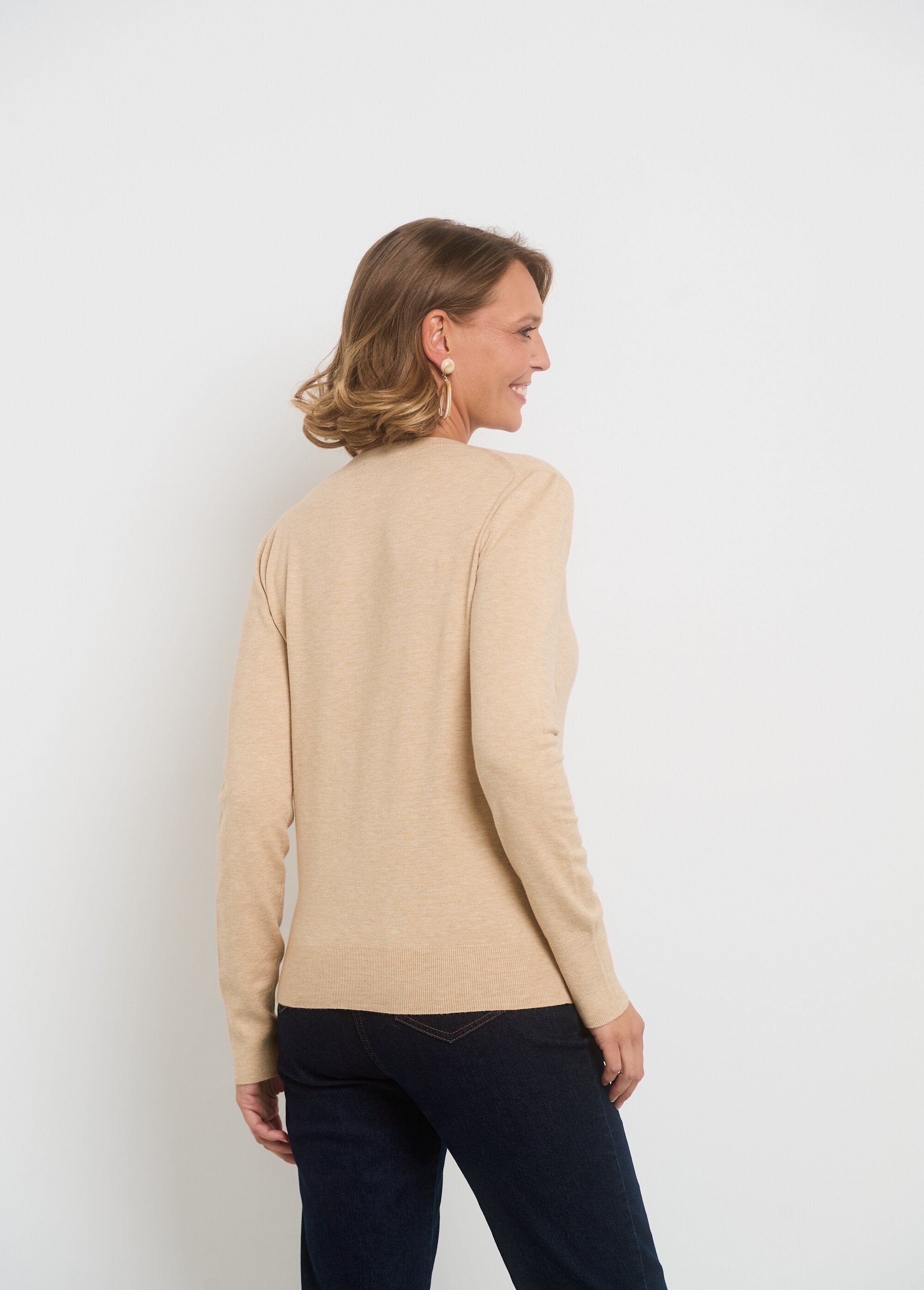 Maglia_a_maniche_lunghe_in_maglia_sottile_Beige_DO1_slim