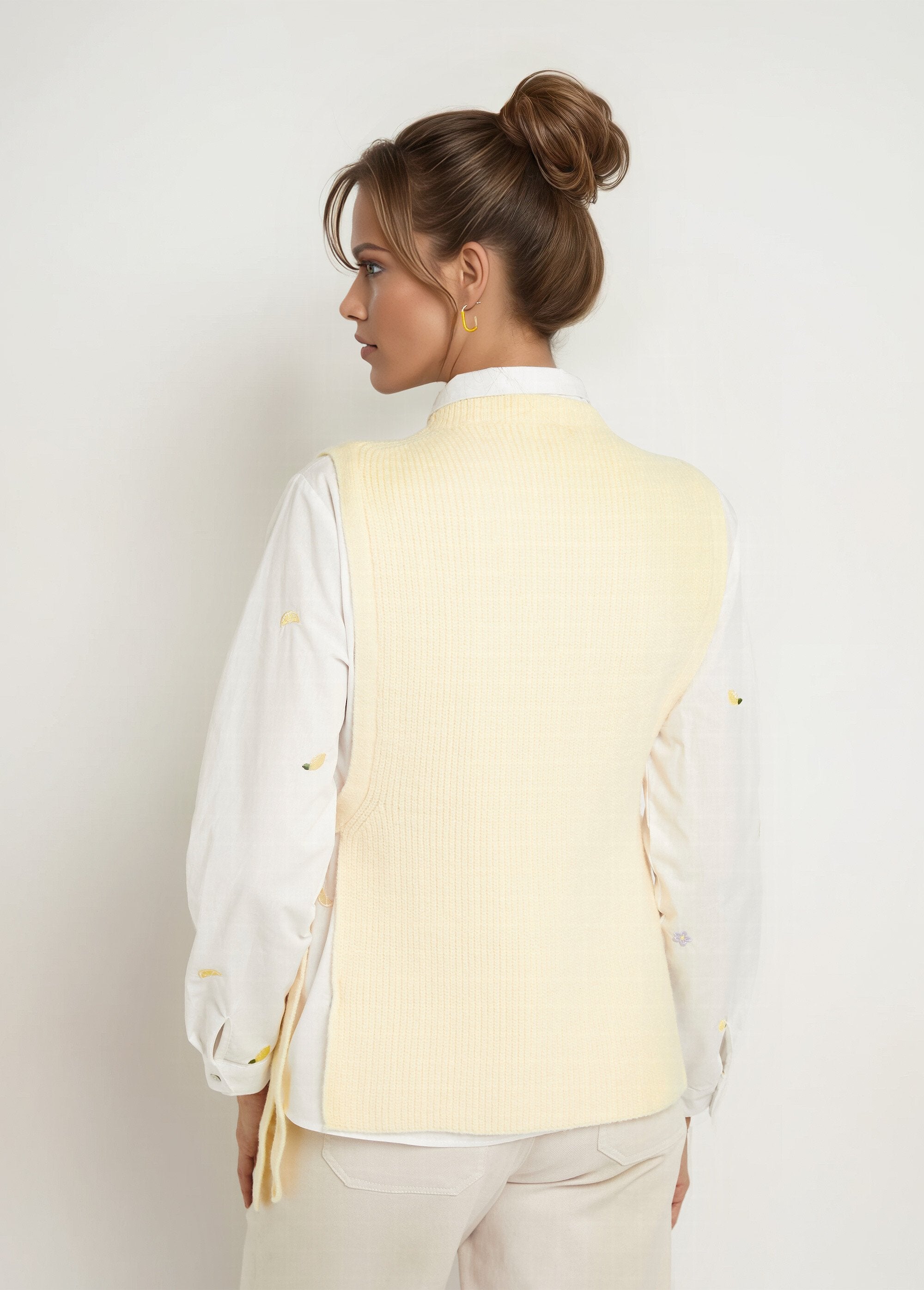 Maglia_senza_maniche_con_cravatta_laterale_Jaune_clair_DO1_slim