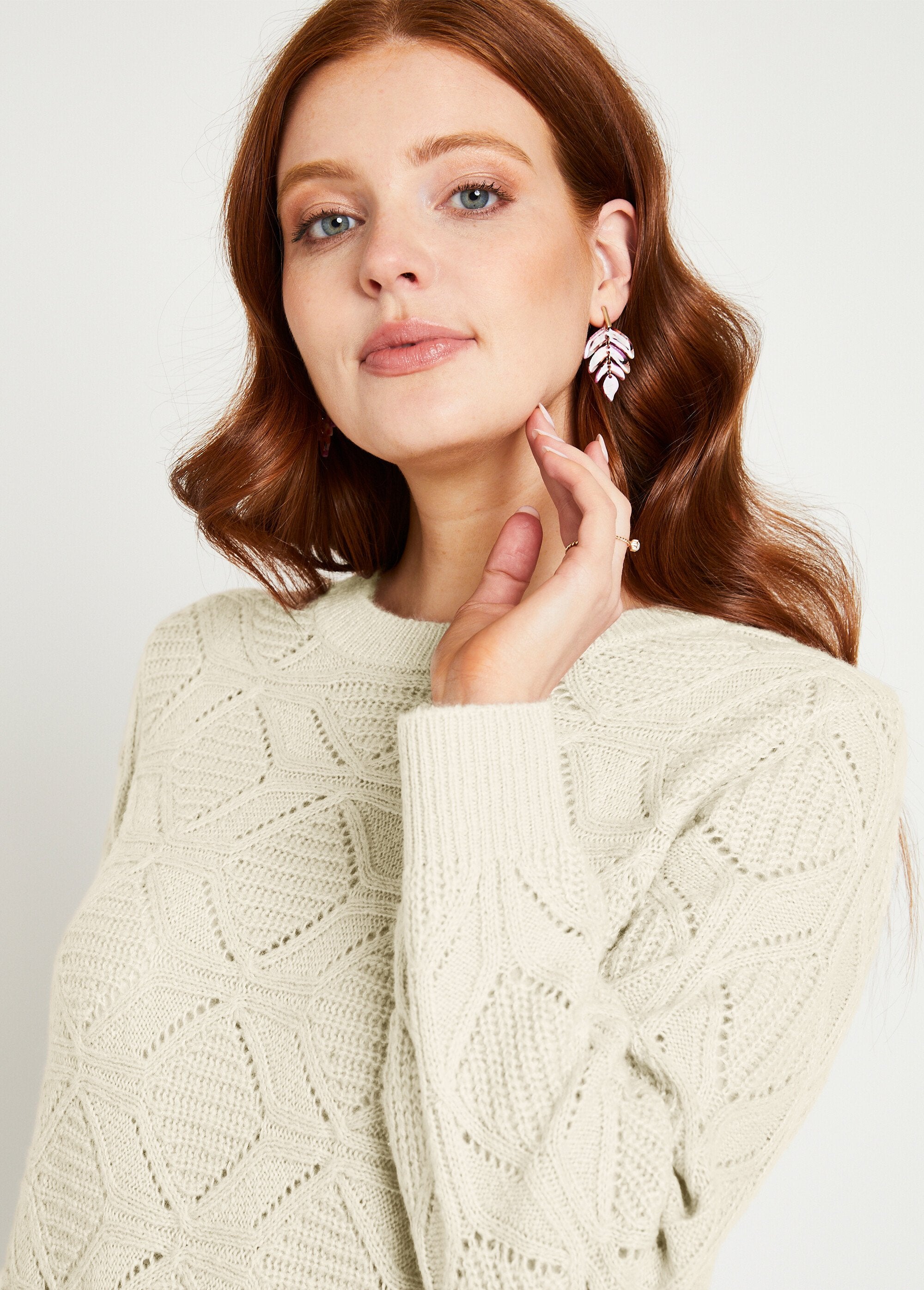 Maglia_a_tunica,_lunghezza_media,_tinta_unita,_collo_rotondo,_orlo_a_giorno_Ecru_DE1_slim