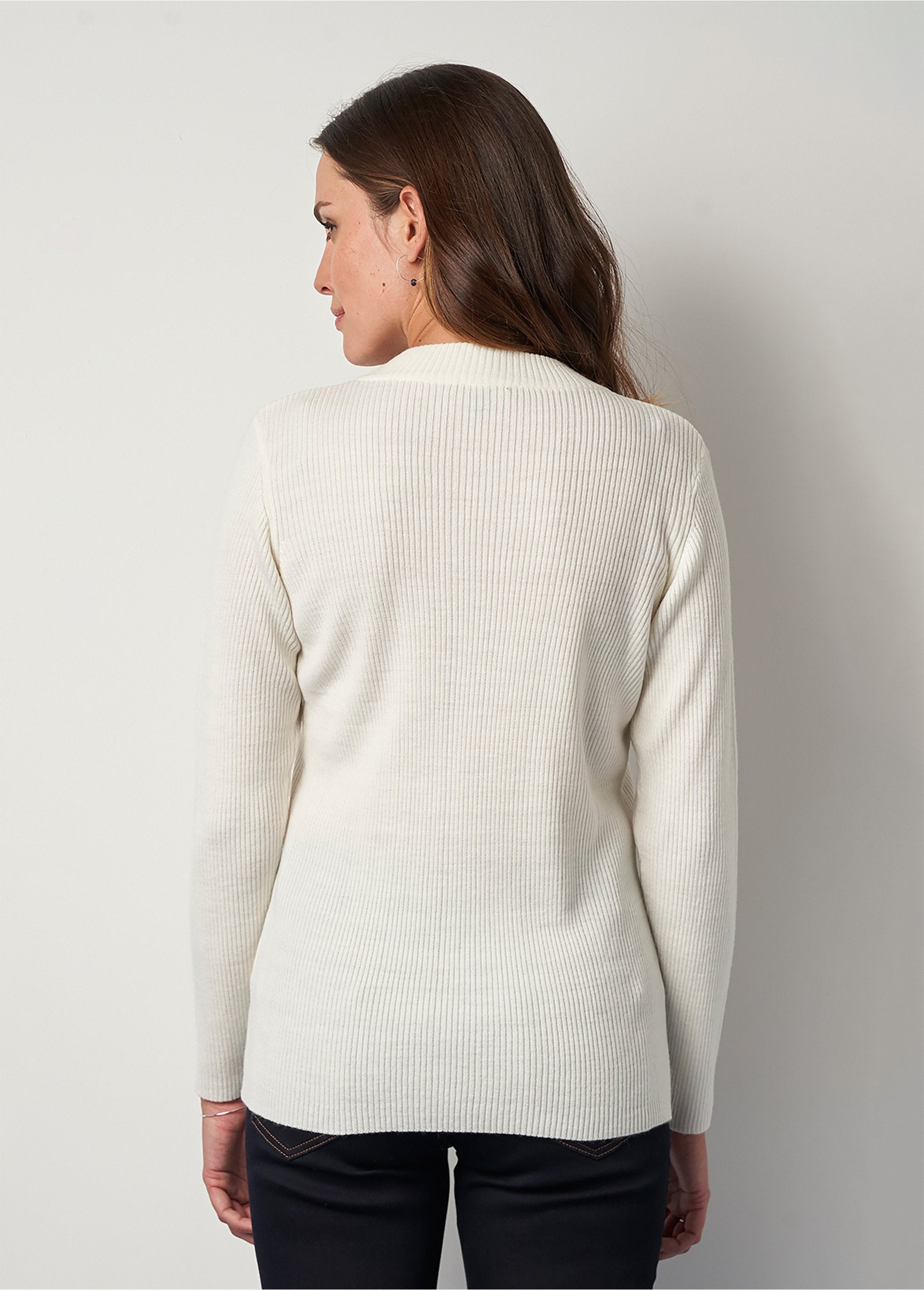 Maglia_a_collo_alto_in_maglia_a_coste_Ecru_DO1_slim