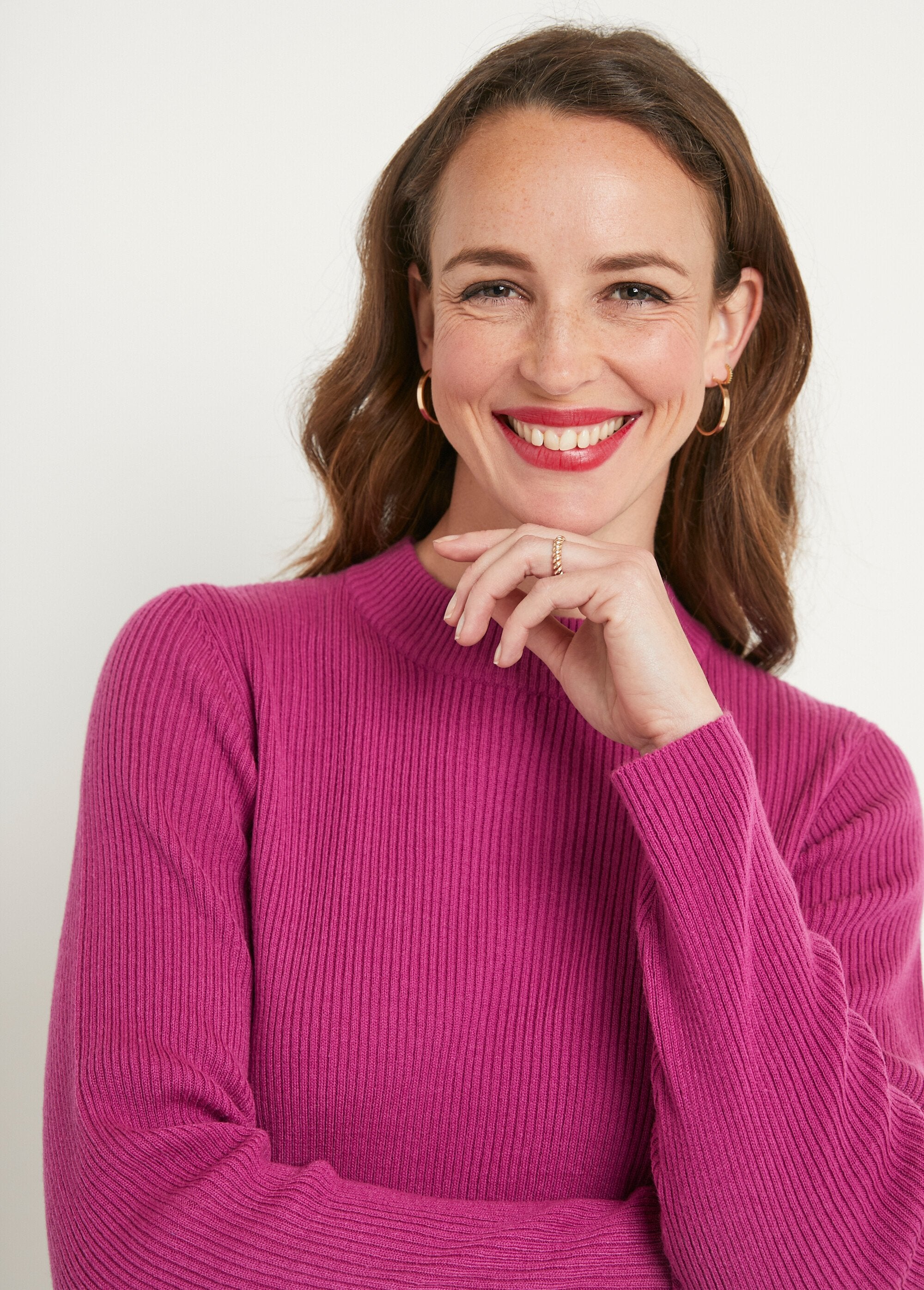 Maglia_a_collo_alto_in_maglia_a_coste_Cyclamen_DE1_slim