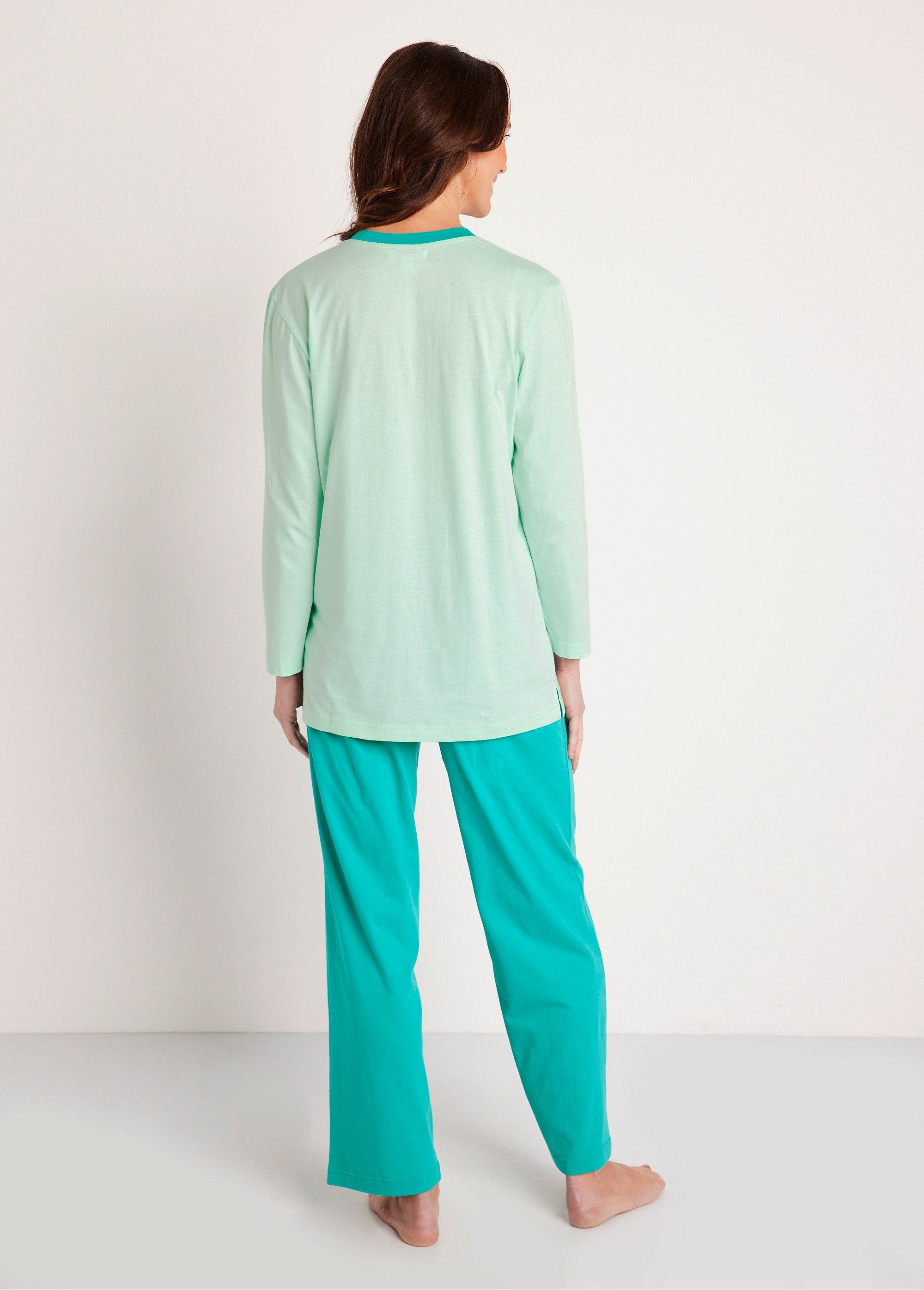 Pigiama_button-down_in_cotone_esotico_Stampa_tropicale_DO1_slim