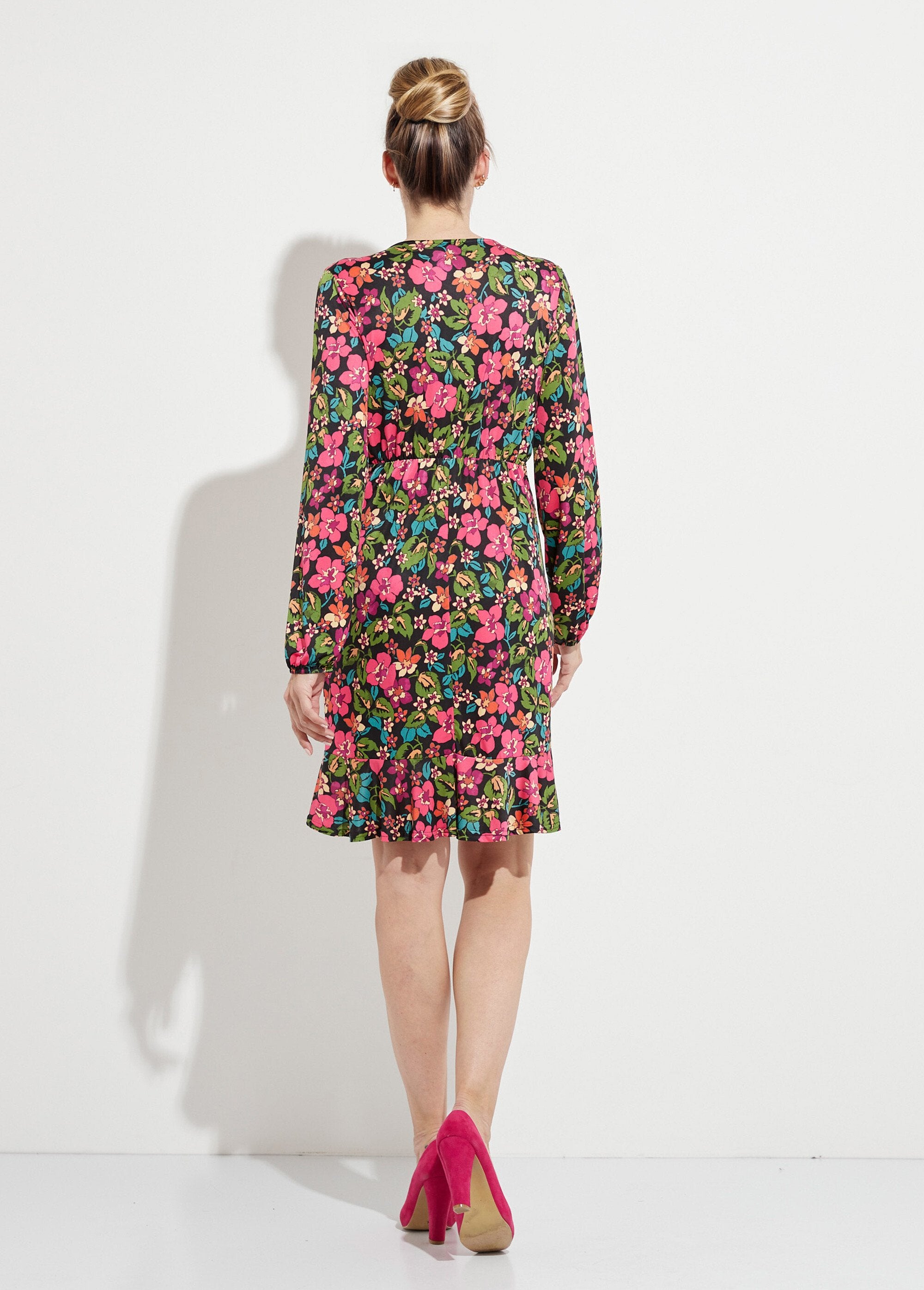 Abito_corto_svasato_a_fiori_Noir_et_fuchsia_DO1_slim
