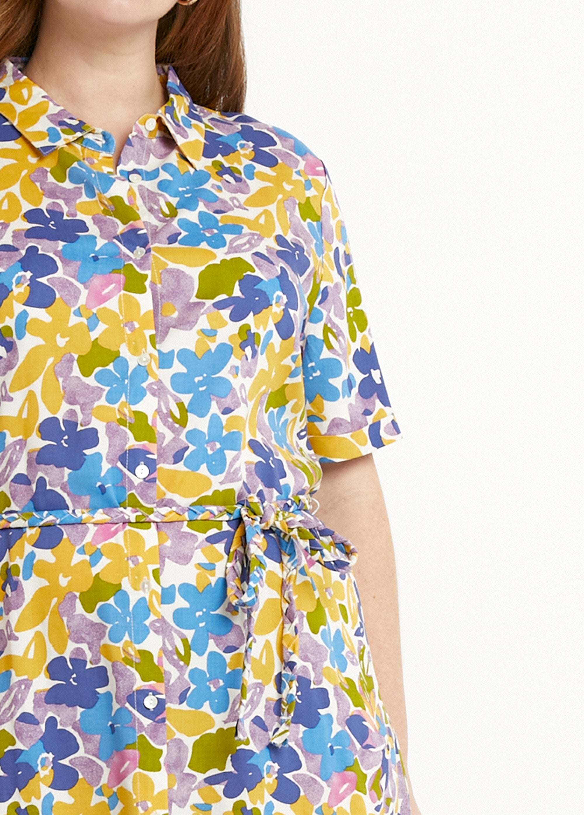 Abito_corto_e_dritto_con_camicetta_floreale_Multicolore_DE1_curvy