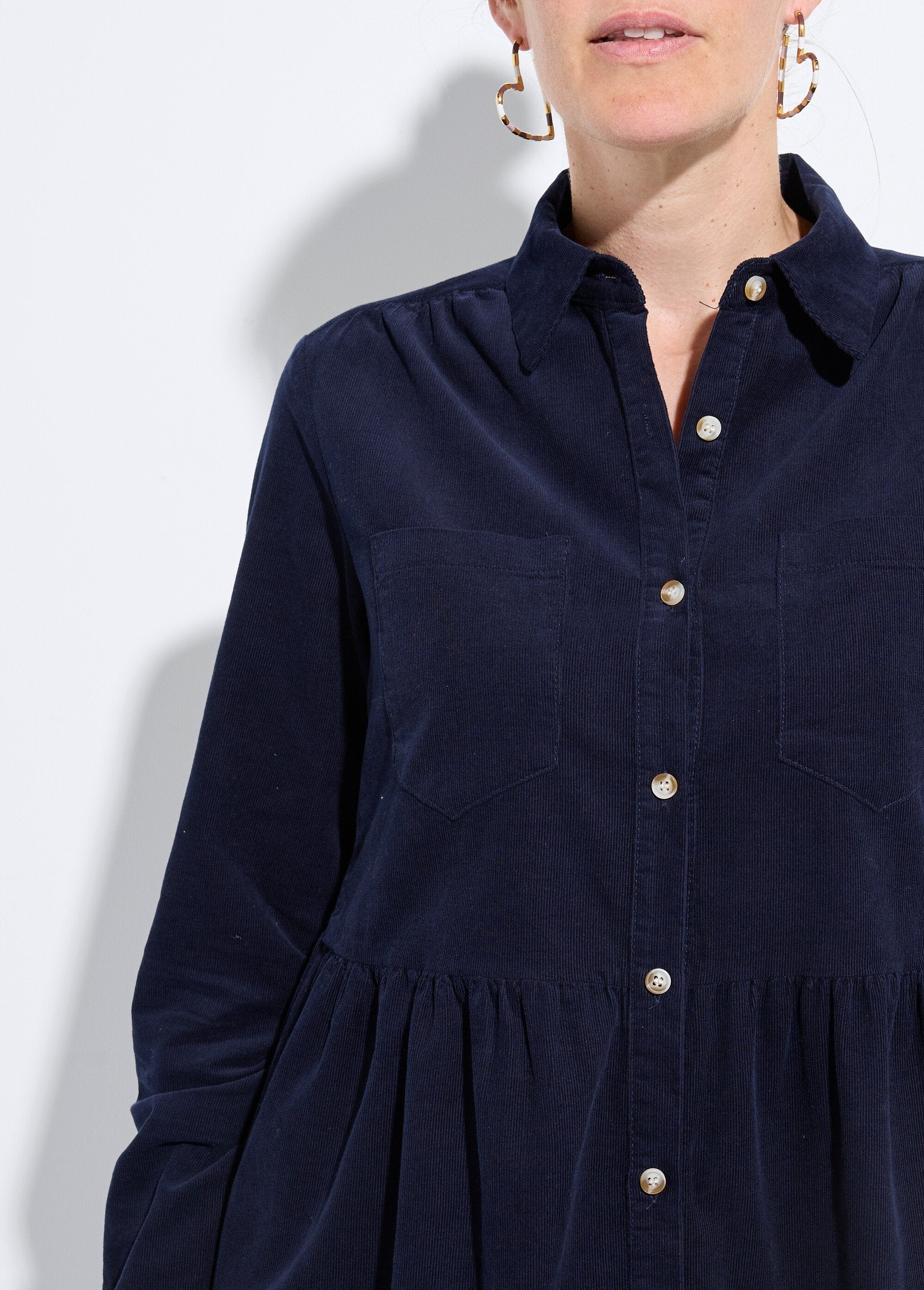 Abito_blusa_in_velluto_a_vita_plissettata_Marine_DE1_slim