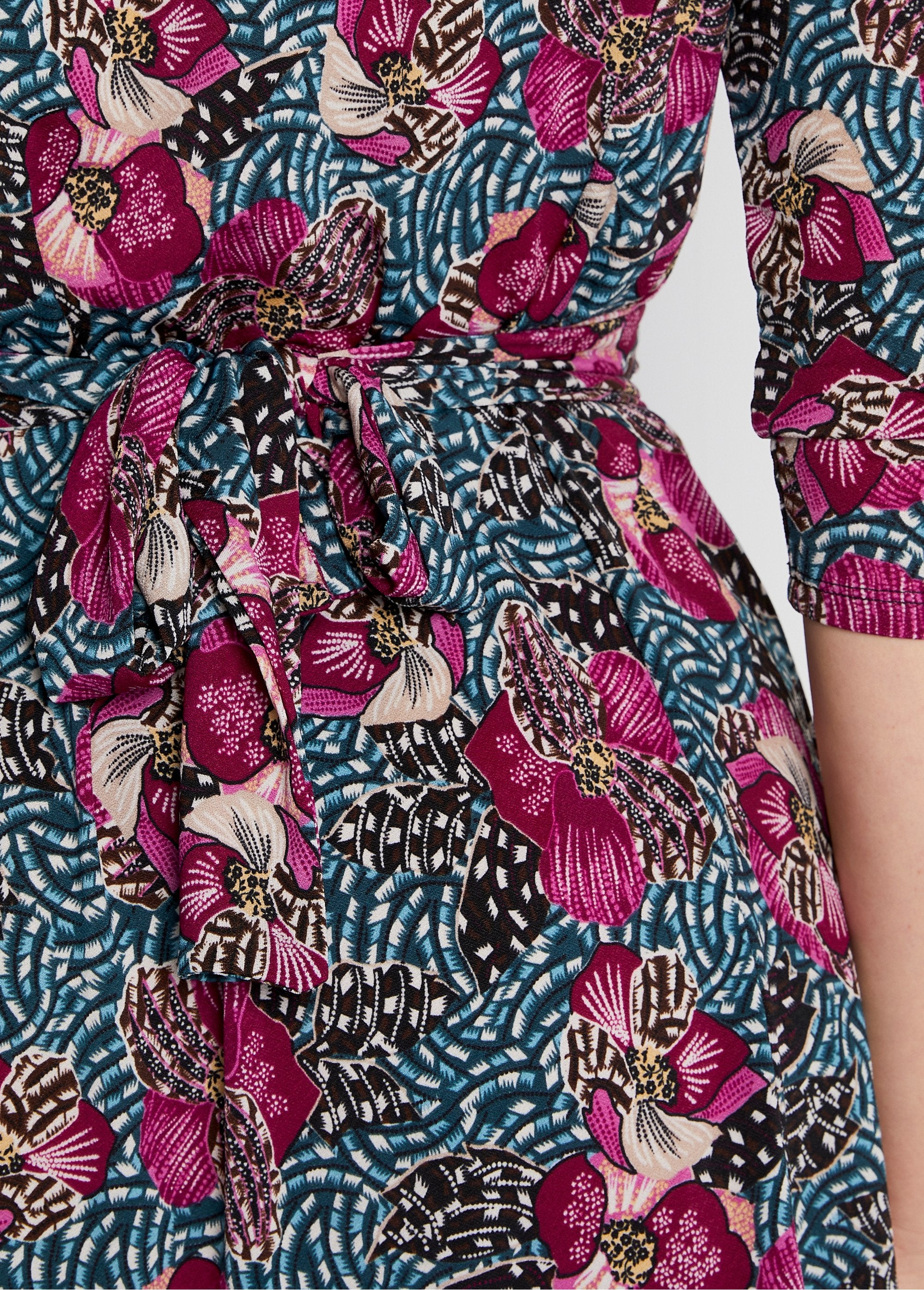 Abito_a_portafoglio_in_maglia_Imprime_fuchsia_DE2_curvy