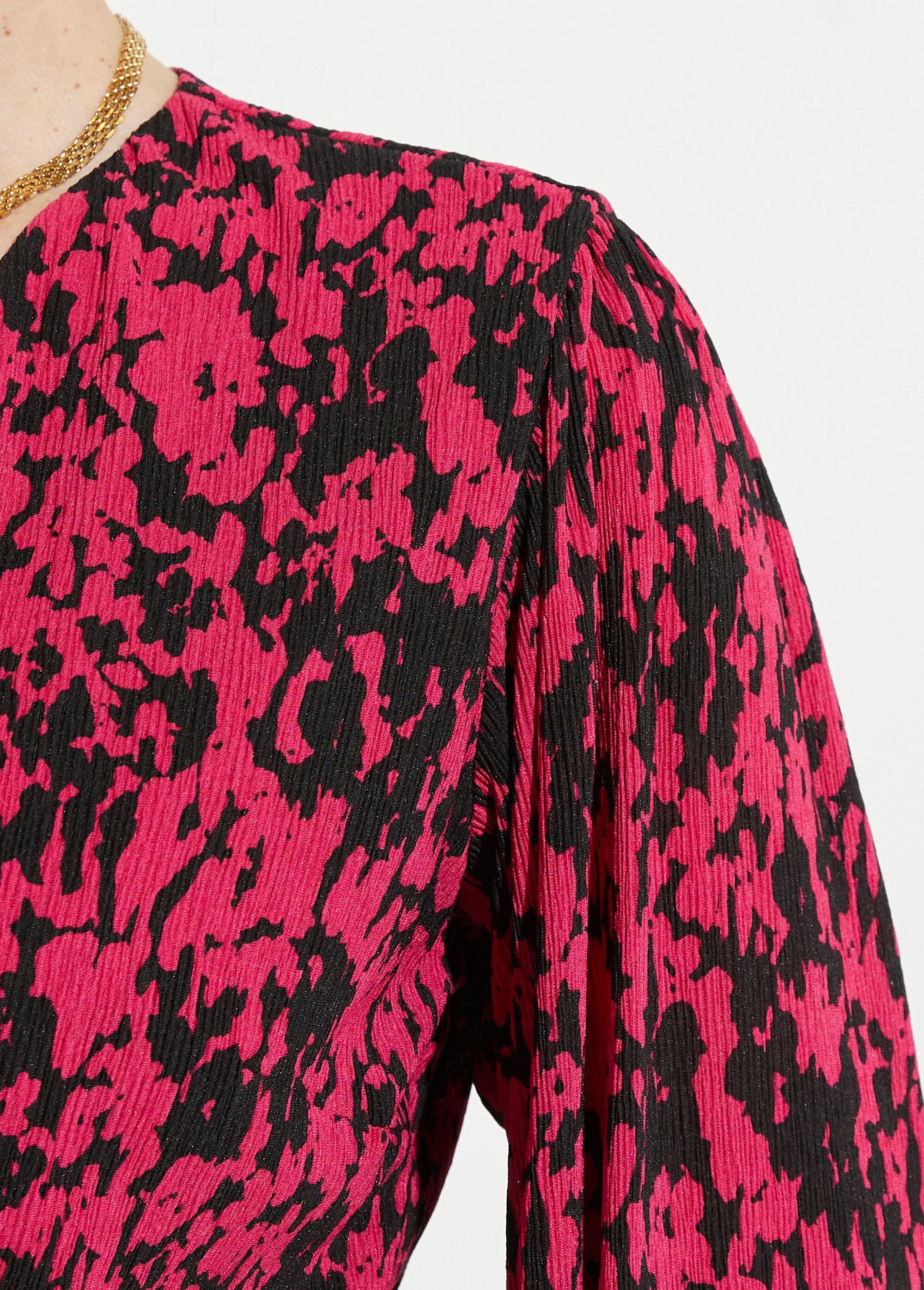 Abito_a_portafoglio_con_stampa_tachista_Noir_et_fuchsia_DE2_slim