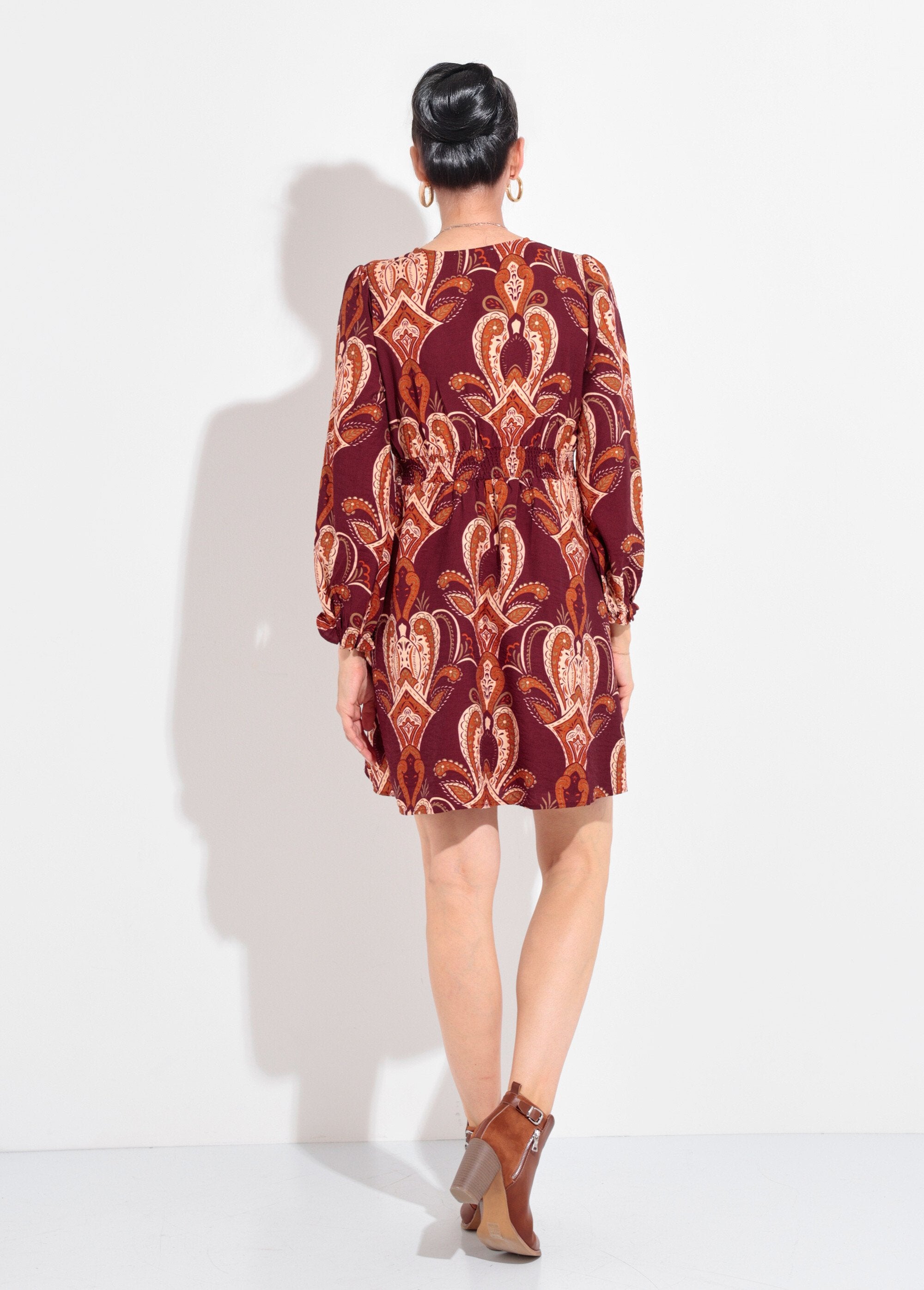 Abito_corto_con_scollo_a_V_e_stampa_paisley_Bordeaux_DO1_slim