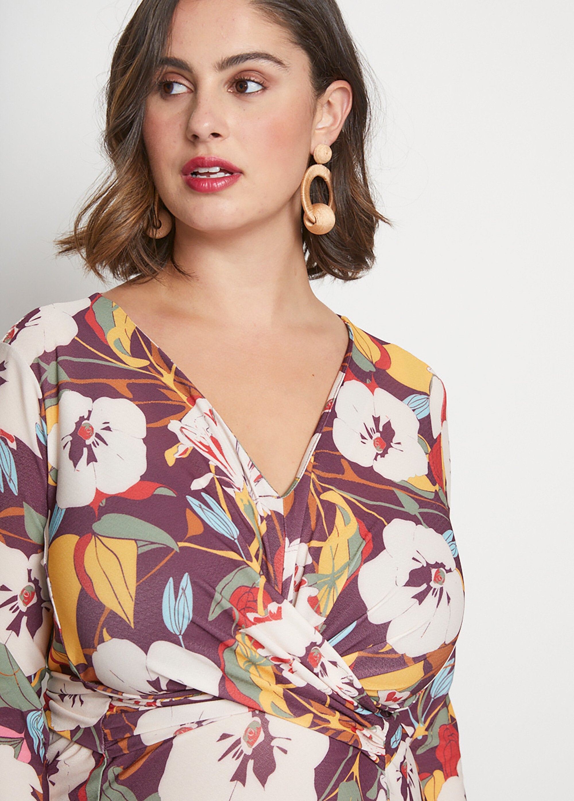 Abito_a_portafoglio_floreale_Imprime_bordeaux_DE1_curvy