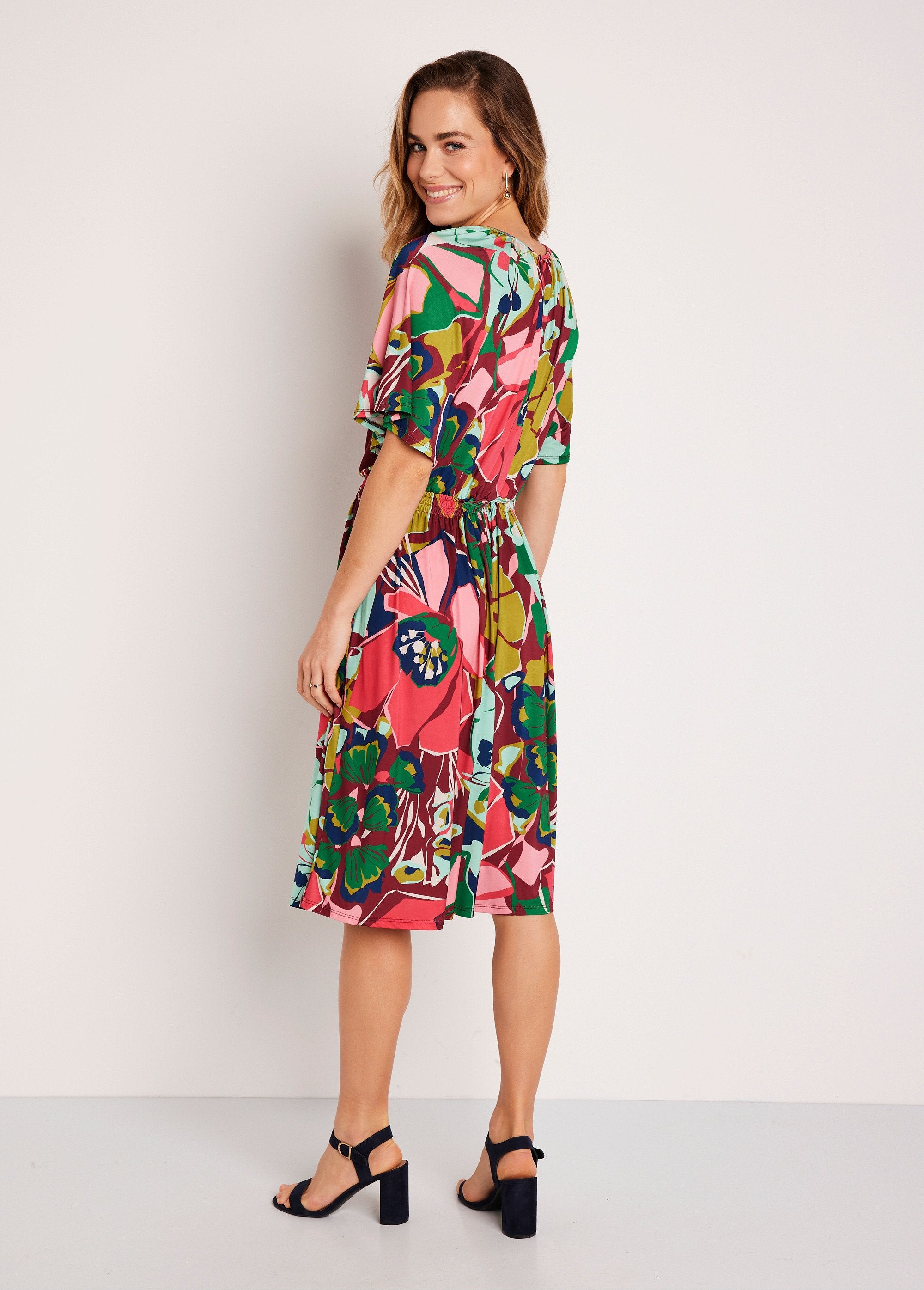 Abito_corto_svasato_floreale_Rosa_e_verde_DO1_slim