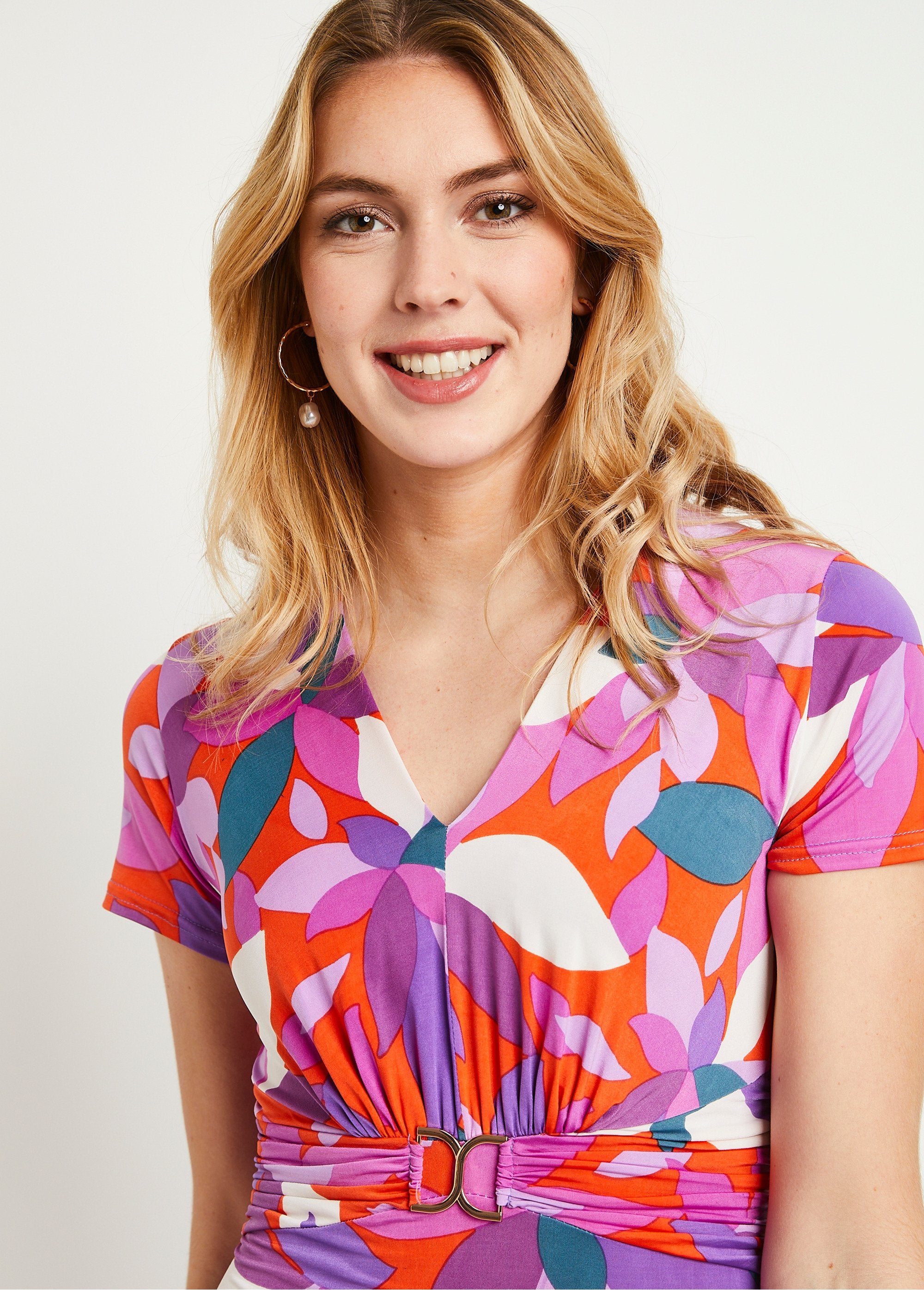 Abito_corto_svasato_stampato_Arancione_e_viola_DE1_slim