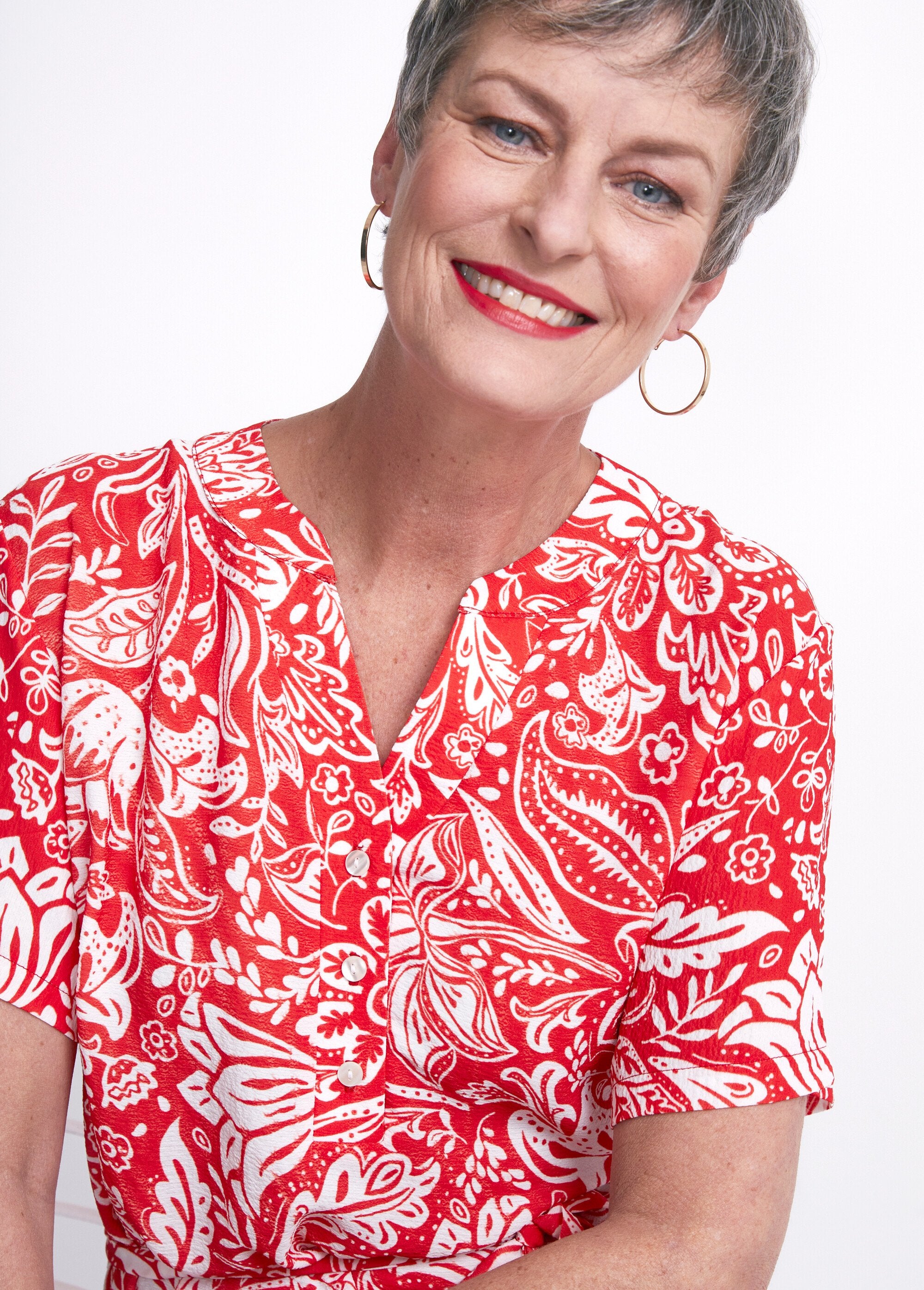 Abito_corto_in_tessuto_goffrato_bicolore_Rouge_et_blanc_DE1_slim